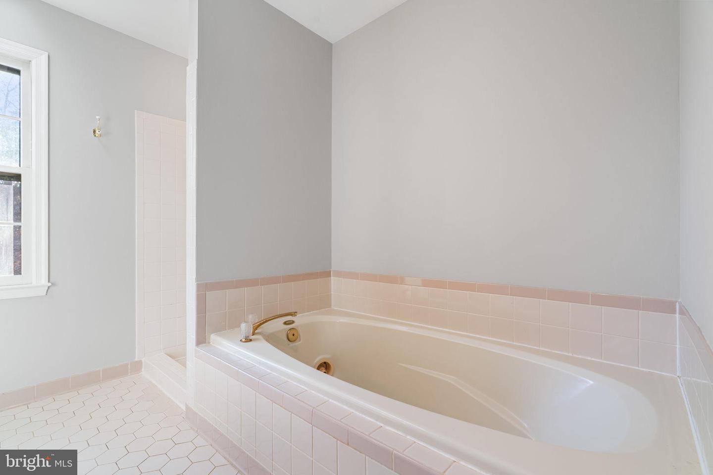 7087 WESTMORELAND DR, WARRENTON, Virginia 20187, 4 Bedrooms Bedrooms, 12 Rooms Rooms,3 BathroomsBathrooms,Residential,For sale,7087 WESTMORELAND DR,VAFQ2020246 MLS # VAFQ2020246