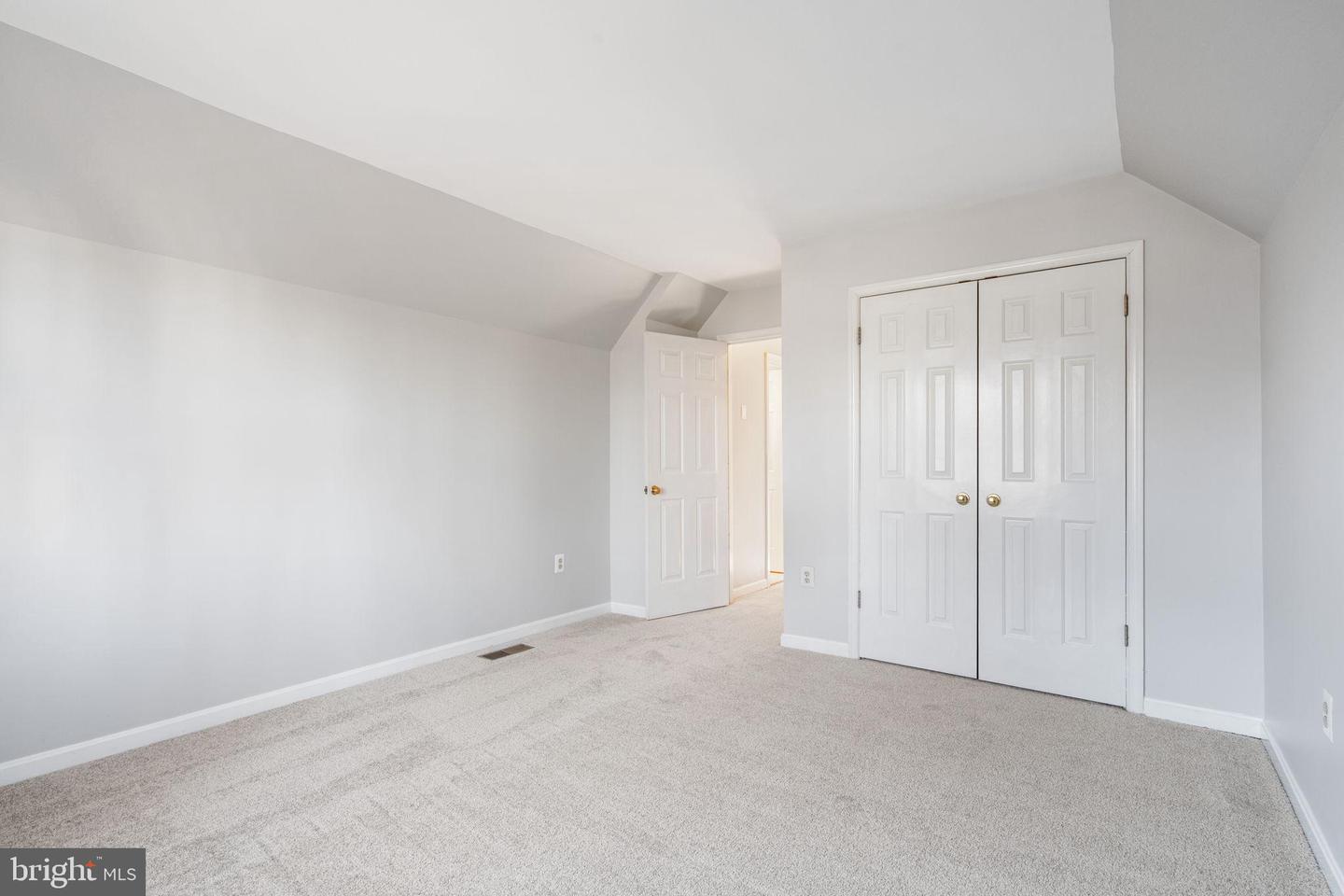 7087 WESTMORELAND DR, WARRENTON, Virginia 20187, 4 Bedrooms Bedrooms, 12 Rooms Rooms,3 BathroomsBathrooms,Residential,For sale,7087 WESTMORELAND DR,VAFQ2020246 MLS # VAFQ2020246