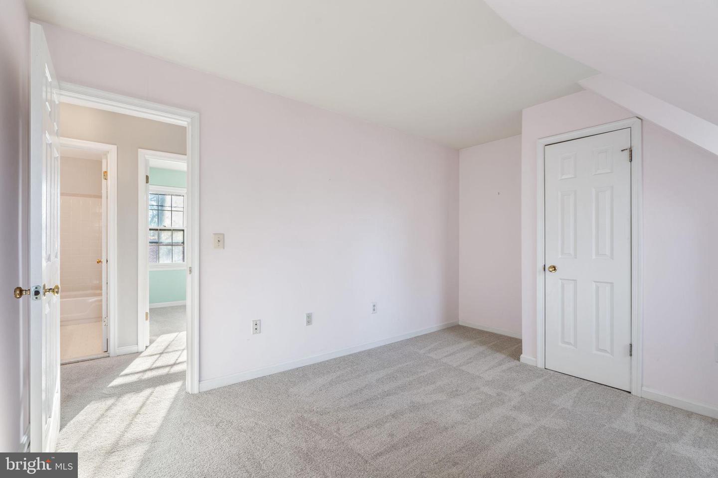 7087 WESTMORELAND DR, WARRENTON, Virginia 20187, 4 Bedrooms Bedrooms, 12 Rooms Rooms,3 BathroomsBathrooms,Residential,For sale,7087 WESTMORELAND DR,VAFQ2020246 MLS # VAFQ2020246