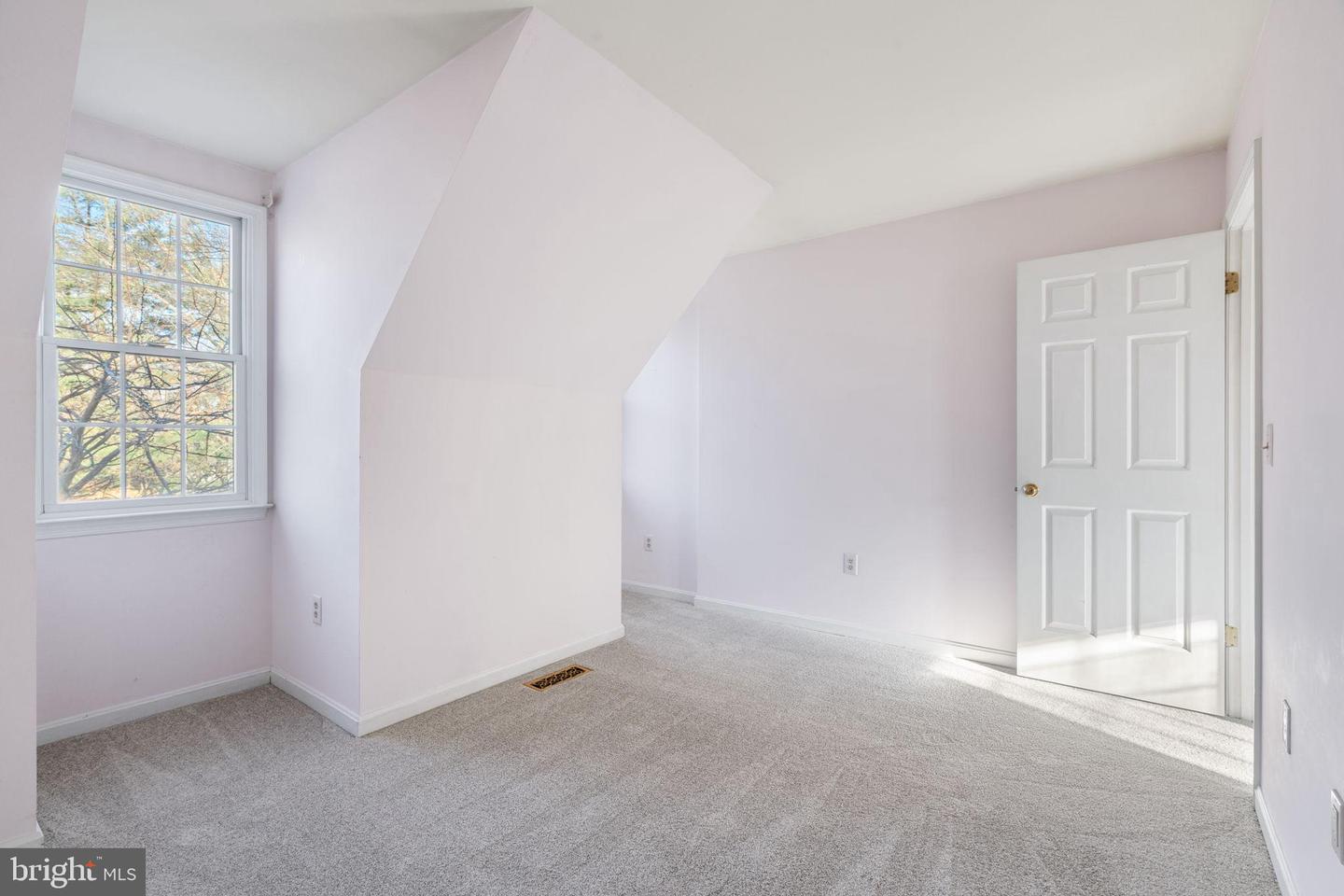 7087 WESTMORELAND DR, WARRENTON, Virginia 20187, 4 Bedrooms Bedrooms, 12 Rooms Rooms,3 BathroomsBathrooms,Residential,For sale,7087 WESTMORELAND DR,VAFQ2020246 MLS # VAFQ2020246