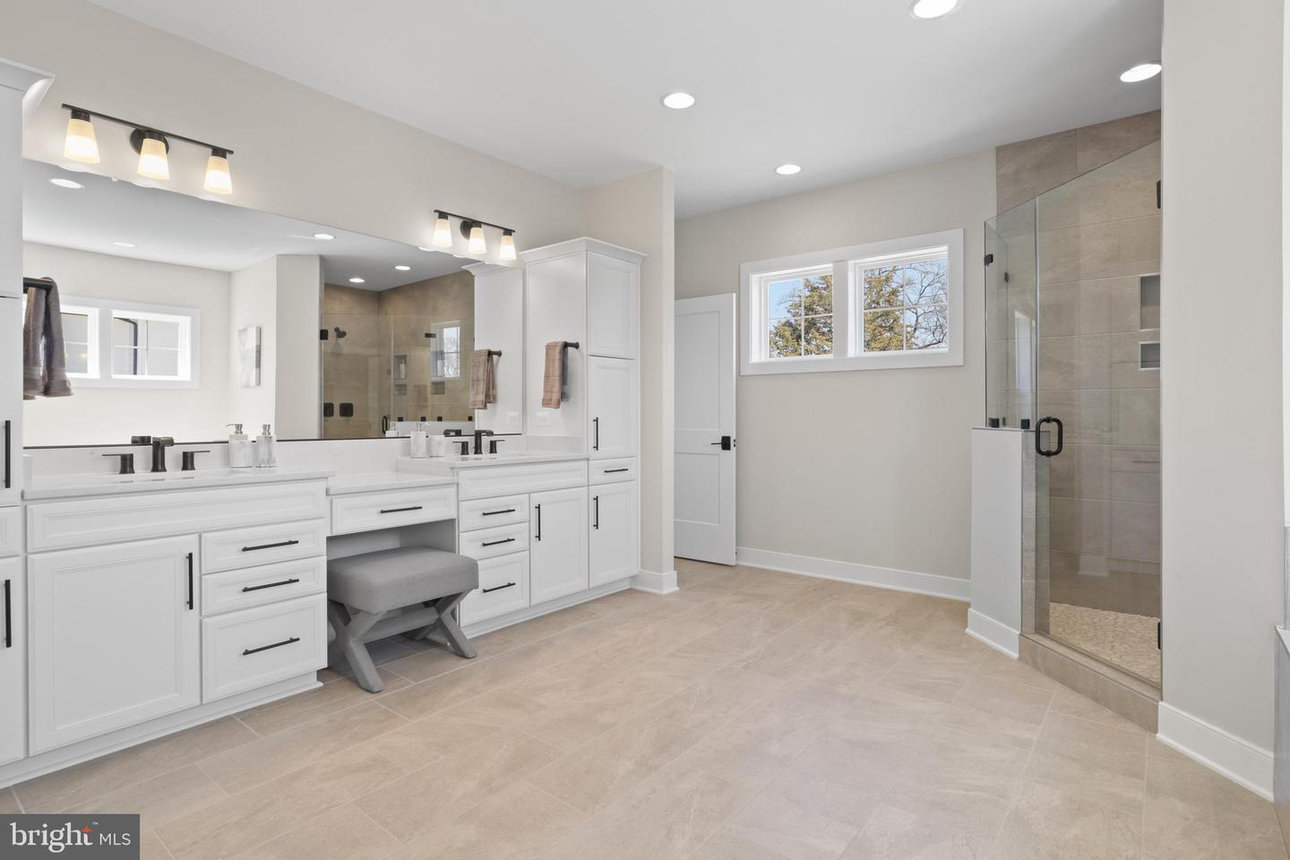 9211 KILMARNOCK DR, FAIRFAX, Virginia 22031, 6 Bedrooms Bedrooms, ,5 BathroomsBathrooms,Residential,For sale,9211 KILMARNOCK DR,VAFX2287274 MLS # VAFX2287274