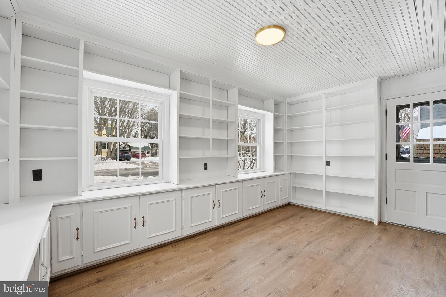 2127 PATRICK HENRY DR, ARLINGTON, Virginia 22205, 3 Bedrooms Bedrooms, ,1 BathroomBathrooms,Residential,For sale,2127 PATRICK HENRY DR,VAAR2068066 MLS # VAAR2068066 2127 PATRICK HENRY DR, ARLINGTON, Virginia 22205, 3 Bedrooms Bedrooms, ,1 BathroomBathrooms,Residential,For sale,2127 PATRICK HENRY DR,VAAR2068066 MLS # VAAR2068066