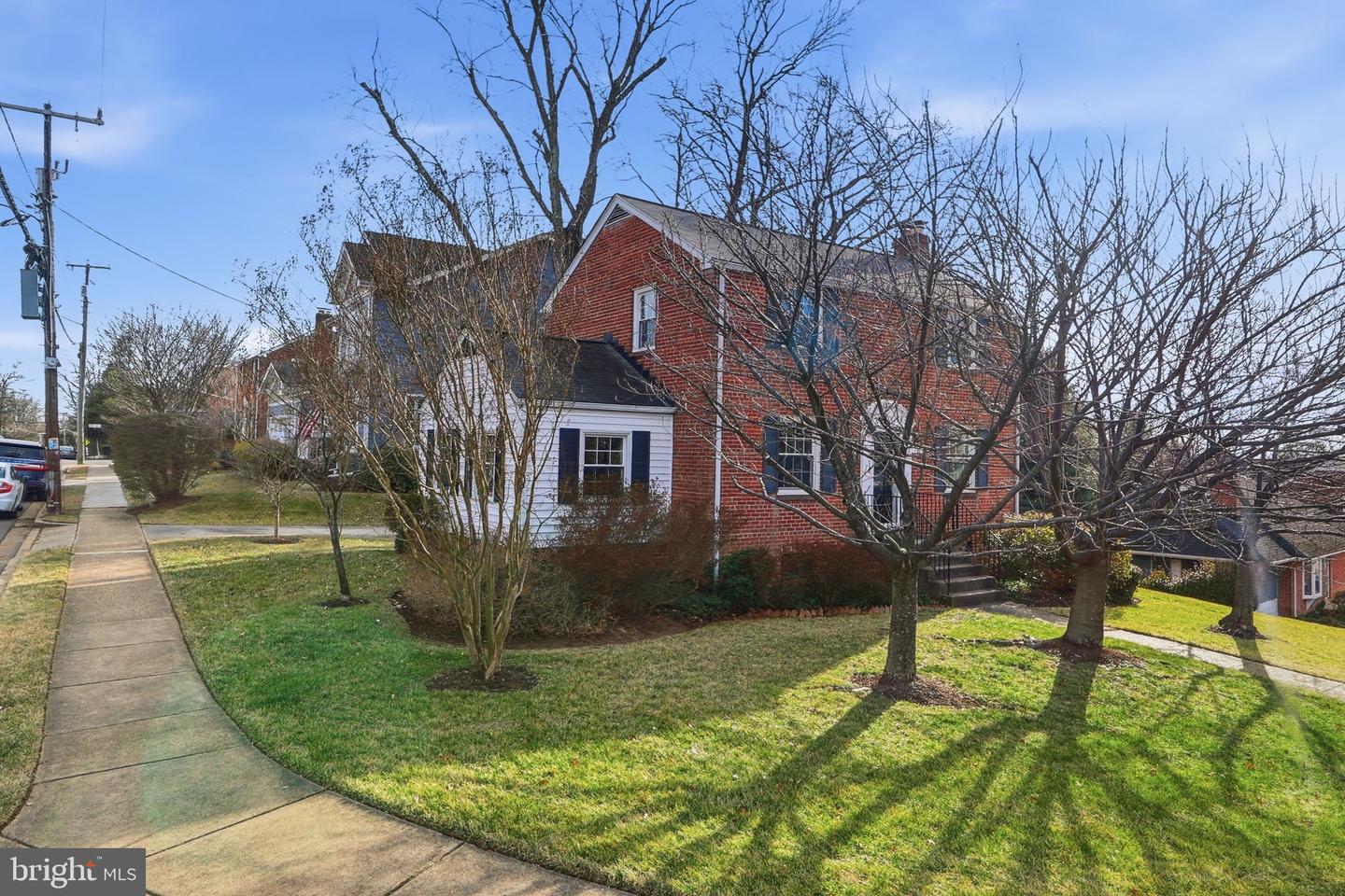 2127 PATRICK HENRY DR, ARLINGTON, Virginia 22205, 3 Bedrooms Bedrooms, ,1 BathroomBathrooms,Residential,For sale,2127 PATRICK HENRY DR,VAAR2068066 MLS # VAAR2068066 2127 PATRICK HENRY DR, ARLINGTON, Virginia 22205, 3 Bedrooms Bedrooms, ,1 BathroomBathrooms,Residential,For sale,2127 PATRICK HENRY DR,VAAR2068066 MLS # VAAR2068066