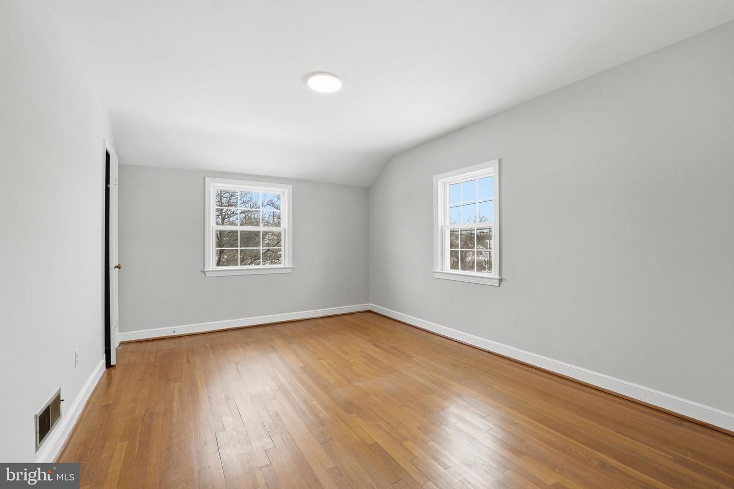 2127 PATRICK HENRY DR, ARLINGTON, Virginia 22205, 3 Bedrooms Bedrooms, ,1 BathroomBathrooms,Residential,For sale,2127 PATRICK HENRY DR,VAAR2068066 MLS # VAAR2068066 2127 PATRICK HENRY DR, ARLINGTON, Virginia 22205, 3 Bedrooms Bedrooms, ,1 BathroomBathrooms,Residential,For sale,2127 PATRICK HENRY DR,VAAR2068066 MLS # VAAR2068066