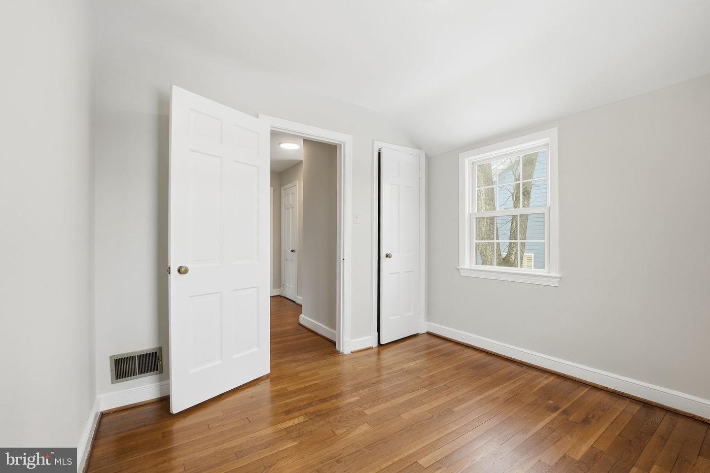 2127 PATRICK HENRY DR, ARLINGTON, Virginia 22205, 3 Bedrooms Bedrooms, ,1 BathroomBathrooms,Residential,For sale,2127 PATRICK HENRY DR,VAAR2068066 MLS # VAAR2068066 2127 PATRICK HENRY DR, ARLINGTON, Virginia 22205, 3 Bedrooms Bedrooms, ,1 BathroomBathrooms,Residential,For sale,2127 PATRICK HENRY DR,VAAR2068066 MLS # VAAR2068066