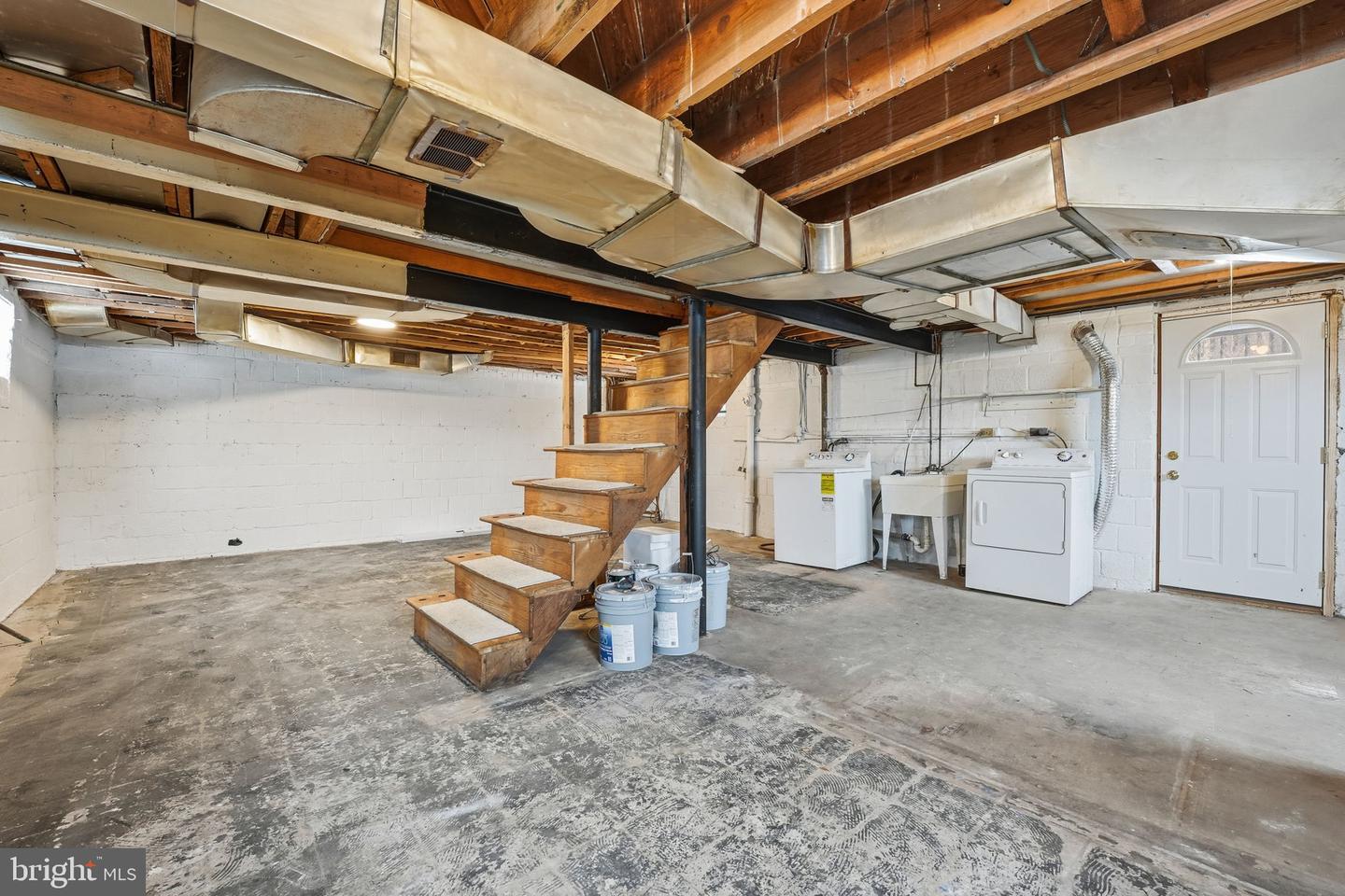 2127 PATRICK HENRY DR, ARLINGTON, Virginia 22205, 3 Bedrooms Bedrooms, ,1 BathroomBathrooms,Residential,For sale,2127 PATRICK HENRY DR,VAAR2068066 MLS # VAAR2068066 2127 PATRICK HENRY DR, ARLINGTON, Virginia 22205, 3 Bedrooms Bedrooms, ,1 BathroomBathrooms,Residential,For sale,2127 PATRICK HENRY DR,VAAR2068066 MLS # VAAR2068066