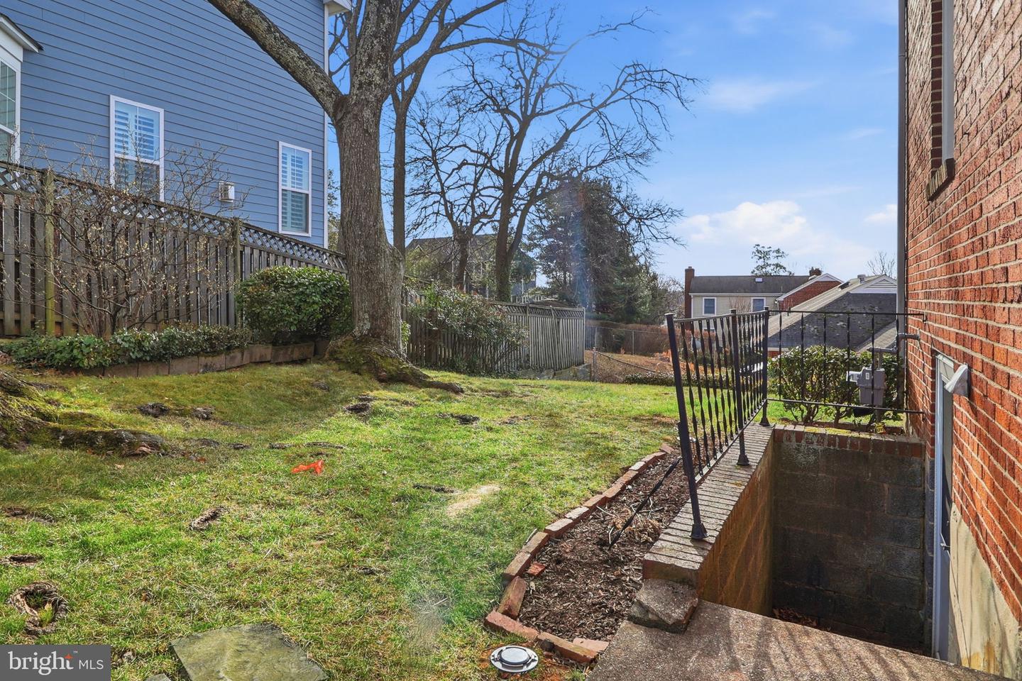 2127 PATRICK HENRY DR, ARLINGTON, Virginia 22205, 3 Bedrooms Bedrooms, ,1 BathroomBathrooms,Residential,For sale,2127 PATRICK HENRY DR,VAAR2068066 MLS # VAAR2068066 2127 PATRICK HENRY DR, ARLINGTON, Virginia 22205, 3 Bedrooms Bedrooms, ,1 BathroomBathrooms,Residential,For sale,2127 PATRICK HENRY DR,VAAR2068066 MLS # VAAR2068066