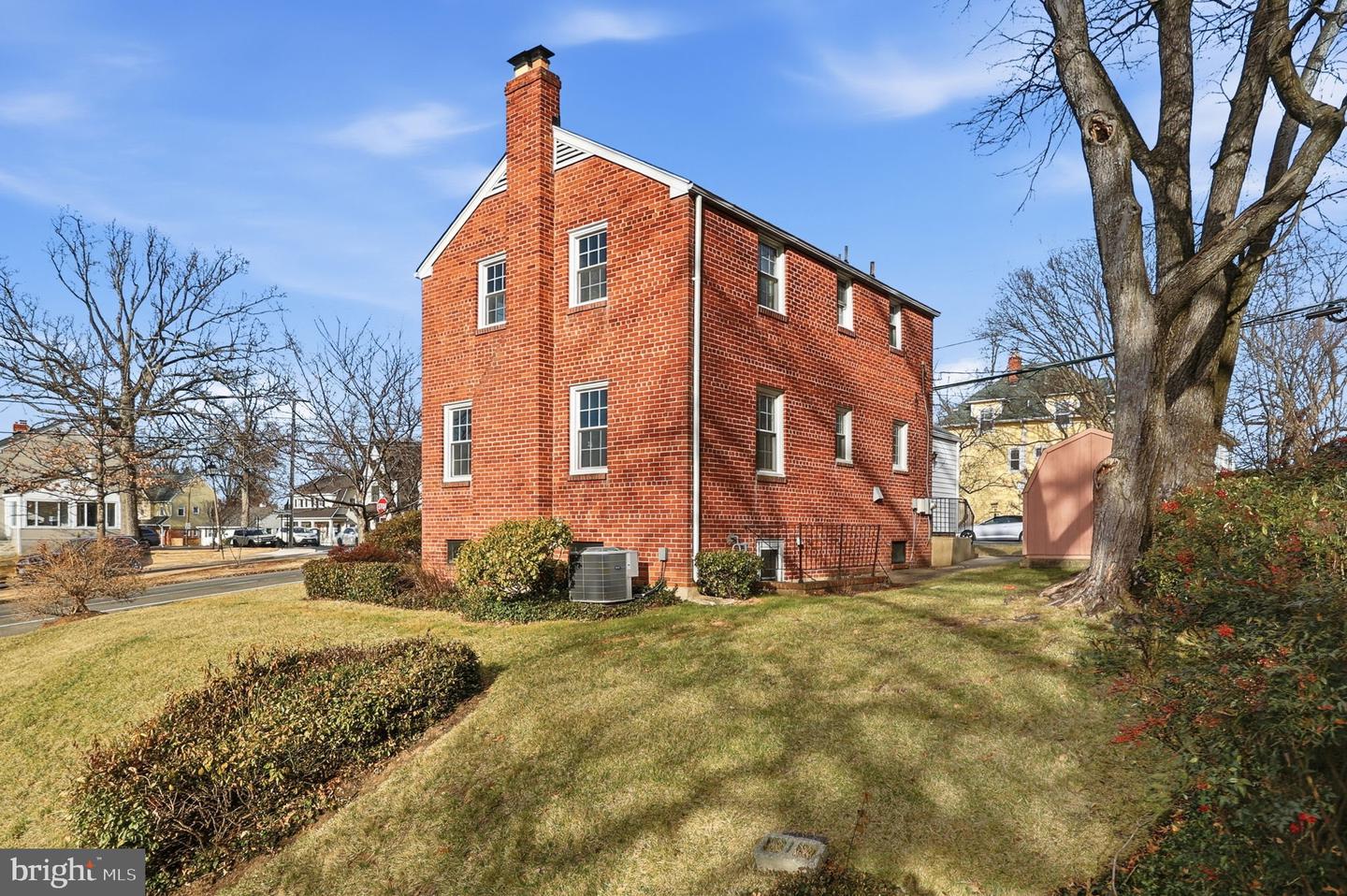 2127 PATRICK HENRY DR, ARLINGTON, Virginia 22205, 3 Bedrooms Bedrooms, ,1 BathroomBathrooms,Residential,For sale,2127 PATRICK HENRY DR,VAAR2068066 MLS # VAAR2068066 2127 PATRICK HENRY DR, ARLINGTON, Virginia 22205, 3 Bedrooms Bedrooms, ,1 BathroomBathrooms,Residential,For sale,2127 PATRICK HENRY DR,VAAR2068066 MLS # VAAR2068066