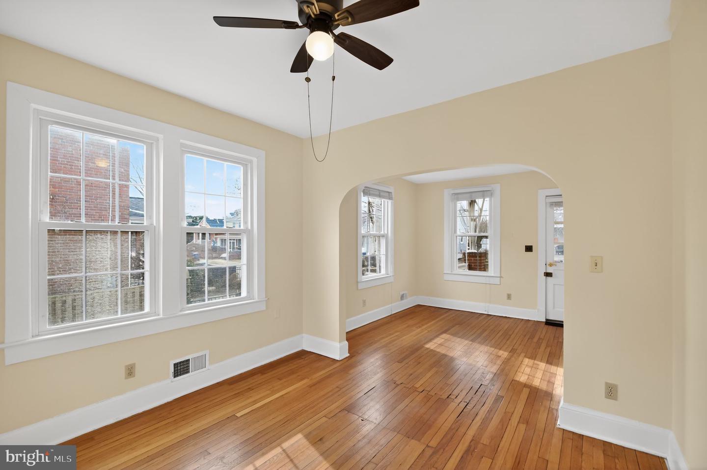 2403 BURKE AVE, ALEXANDRIA, Virginia 22301, 2 Bedrooms Bedrooms, ,2 BathroomsBathrooms,Residential,For sale,2403 BURKE AVE,VAAX2053478 MLS # VAAX2053478 2403 BURKE AVE, ALEXANDRIA, Virginia 22301, 2 Bedrooms Bedrooms, ,2 BathroomsBathrooms,Residential,For sale,2403 BURKE AVE,VAAX2053478 MLS # VAAX2053478