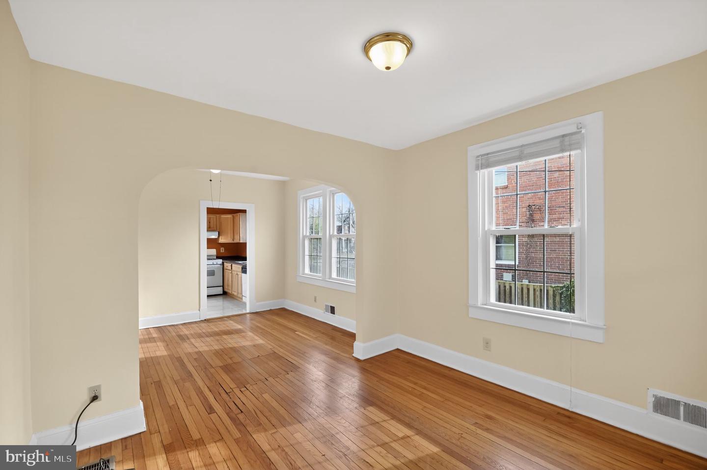 2403 BURKE AVE, ALEXANDRIA, Virginia 22301, 2 Bedrooms Bedrooms, ,2 BathroomsBathrooms,Residential,For sale,2403 BURKE AVE,VAAX2053478 MLS # VAAX2053478 2403 BURKE AVE, ALEXANDRIA, Virginia 22301, 2 Bedrooms Bedrooms, ,2 BathroomsBathrooms,Residential,For sale,2403 BURKE AVE,VAAX2053478 MLS # VAAX2053478