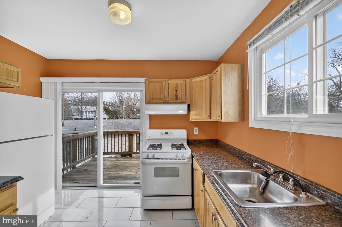 2403 BURKE AVE, ALEXANDRIA, Virginia 22301, 2 Bedrooms Bedrooms, ,2 BathroomsBathrooms,Residential,For sale,2403 BURKE AVE,VAAX2053478 MLS # VAAX2053478 2403 BURKE AVE, ALEXANDRIA, Virginia 22301, 2 Bedrooms Bedrooms, ,2 BathroomsBathrooms,Residential,For sale,2403 BURKE AVE,VAAX2053478 MLS # VAAX2053478