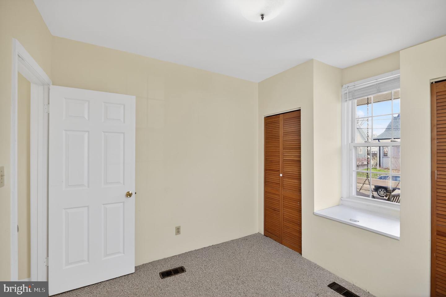 2403 BURKE AVE, ALEXANDRIA, Virginia 22301, 2 Bedrooms Bedrooms, ,2 BathroomsBathrooms,Residential,For sale,2403 BURKE AVE,VAAX2053478 MLS # VAAX2053478 2403 BURKE AVE, ALEXANDRIA, Virginia 22301, 2 Bedrooms Bedrooms, ,2 BathroomsBathrooms,Residential,For sale,2403 BURKE AVE,VAAX2053478 MLS # VAAX2053478