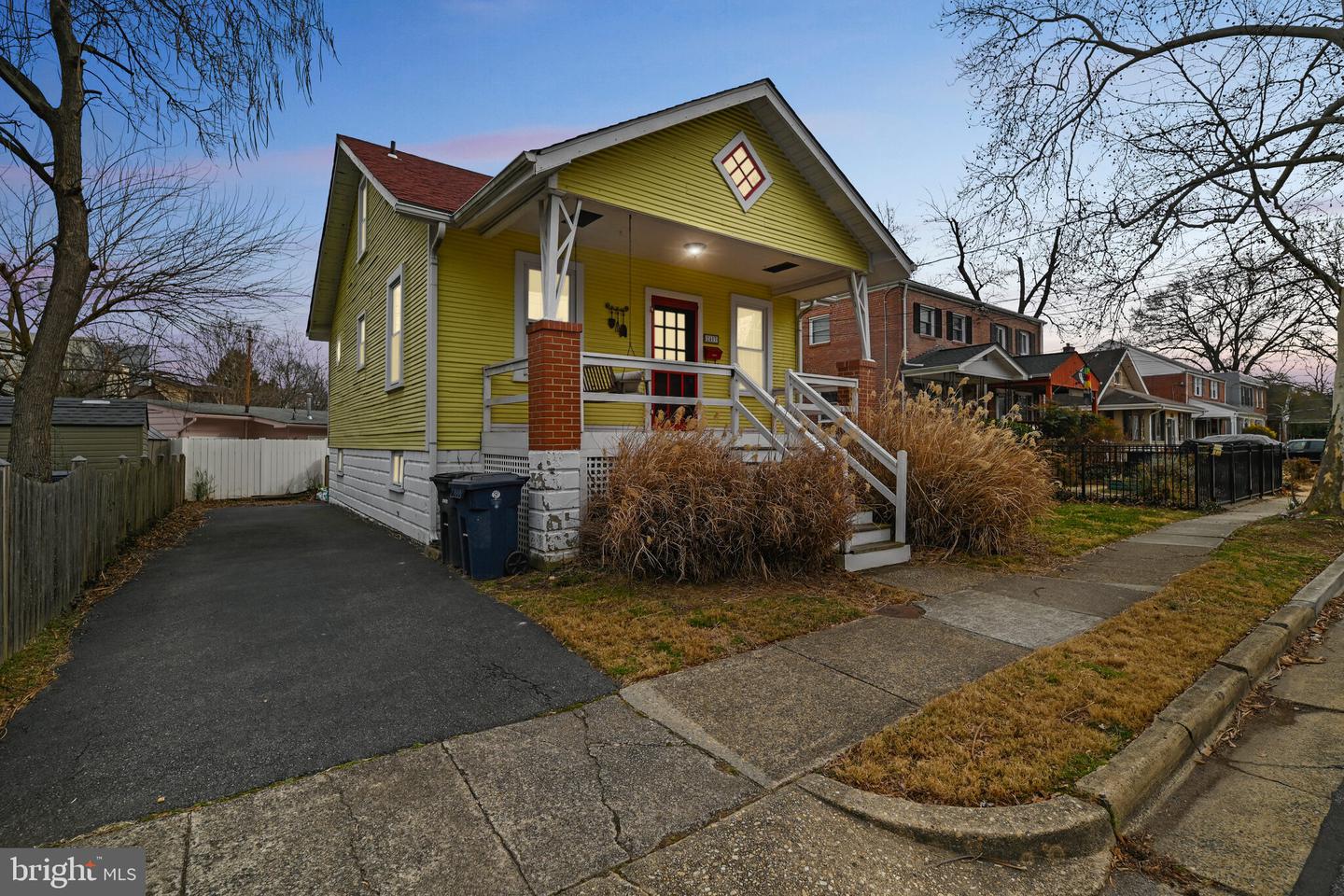 2403 BURKE AVE, ALEXANDRIA, Virginia 22301, 2 Bedrooms Bedrooms, ,2 BathroomsBathrooms,Residential,For sale,2403 BURKE AVE,VAAX2053478 MLS # VAAX2053478 2403 BURKE AVE, ALEXANDRIA, Virginia 22301, 2 Bedrooms Bedrooms, ,2 BathroomsBathrooms,Residential,For sale,2403 BURKE AVE,VAAX2053478 MLS # VAAX2053478