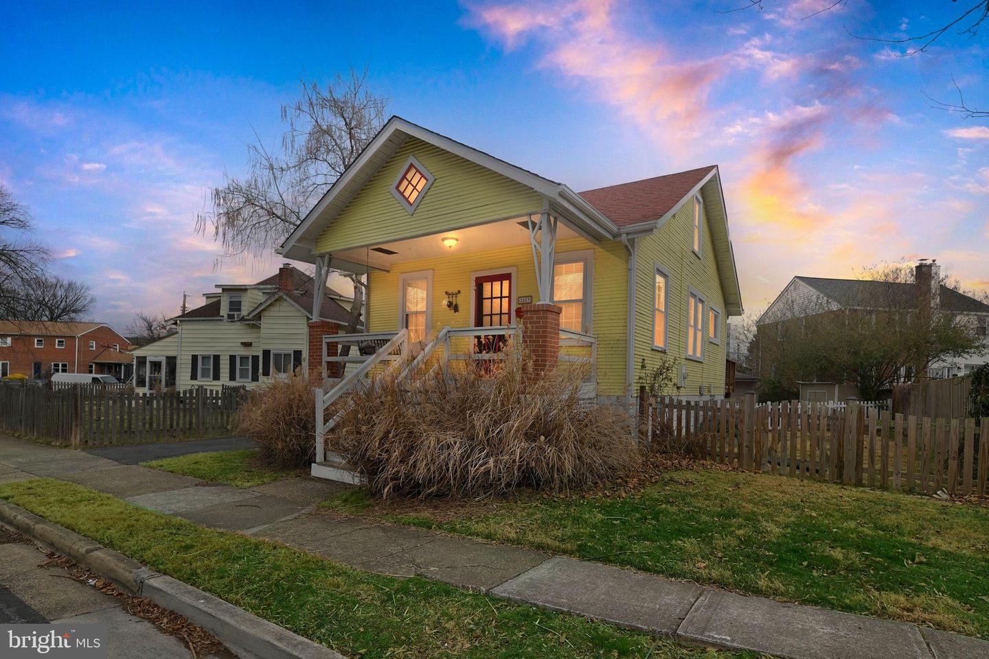 2403 BURKE AVE, ALEXANDRIA, Virginia 22301, 2 Bedrooms Bedrooms, ,2 BathroomsBathrooms,Residential,For sale,2403 BURKE AVE,VAAX2053478 MLS # VAAX2053478 2403 BURKE AVE, ALEXANDRIA, Virginia 22301, 2 Bedrooms Bedrooms, ,2 BathroomsBathrooms,Residential,For sale,2403 BURKE AVE,VAAX2053478 MLS # VAAX2053478