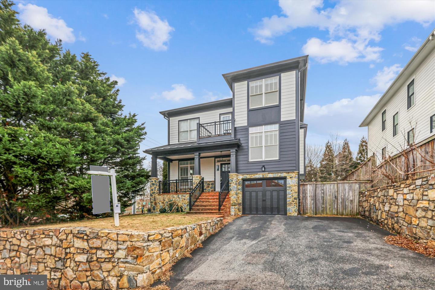 2500 12TH ST N, ARLINGTON, Virginia 22201, 5 Bedrooms Bedrooms, ,4 BathroomsBathrooms,Residential,For sale,2500 12TH ST N,VAAR2068074 MLS # VAAR2068074