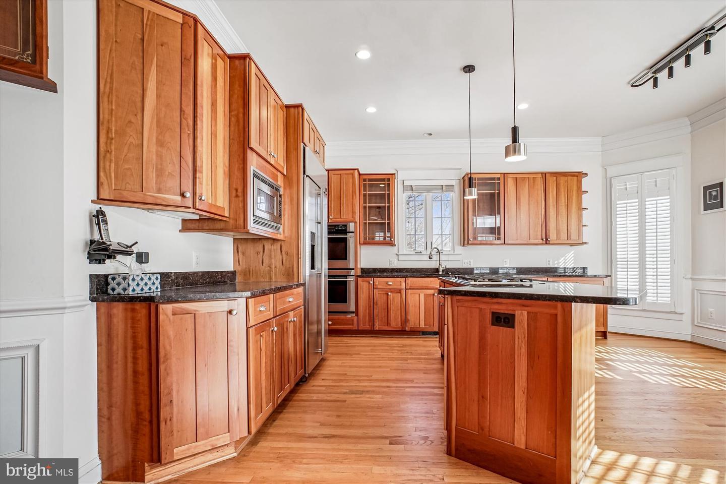 2500 12TH ST N, ARLINGTON, Virginia 22201, 5 Bedrooms Bedrooms, ,4 BathroomsBathrooms,Residential,For sale,2500 12TH ST N,VAAR2068074 MLS # VAAR2068074