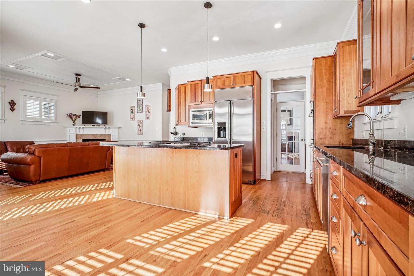 2500 12TH ST N, ARLINGTON, Virginia 22201, 5 Bedrooms Bedrooms, ,4 BathroomsBathrooms,Residential,For sale,2500 12TH ST N,VAAR2068074 MLS # VAAR2068074