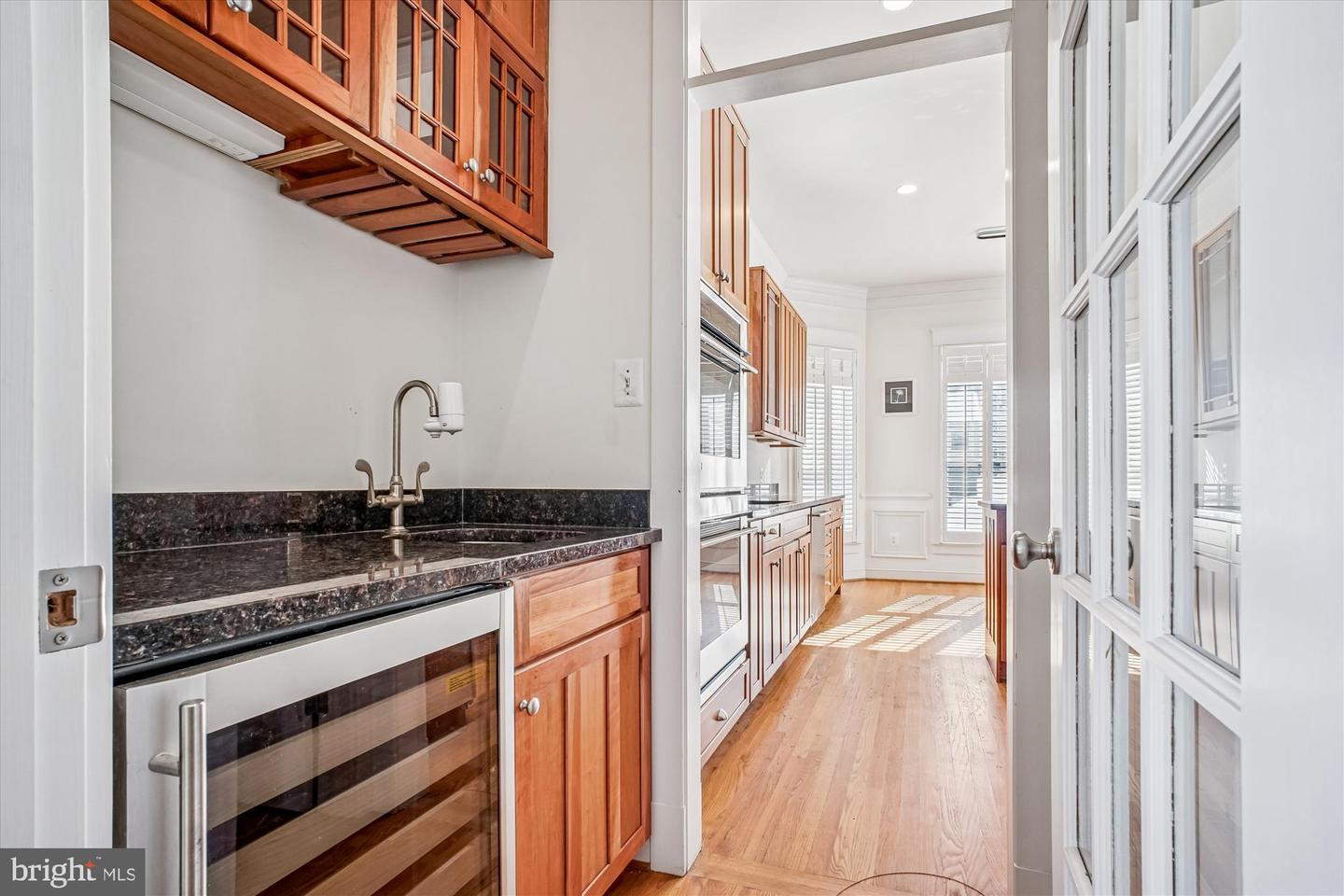 2500 12TH ST N, ARLINGTON, Virginia 22201, 5 Bedrooms Bedrooms, ,4 BathroomsBathrooms,Residential,For sale,2500 12TH ST N,VAAR2068074 MLS # VAAR2068074