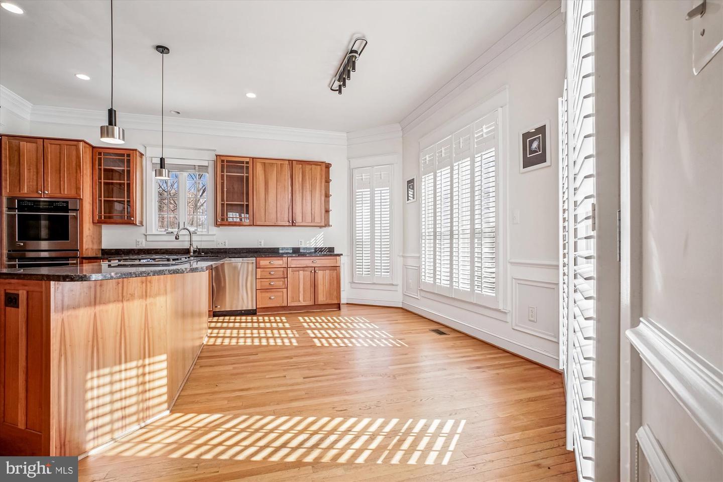 2500 12TH ST N, ARLINGTON, Virginia 22201, 5 Bedrooms Bedrooms, ,4 BathroomsBathrooms,Residential,For sale,2500 12TH ST N,VAAR2068074 MLS # VAAR2068074