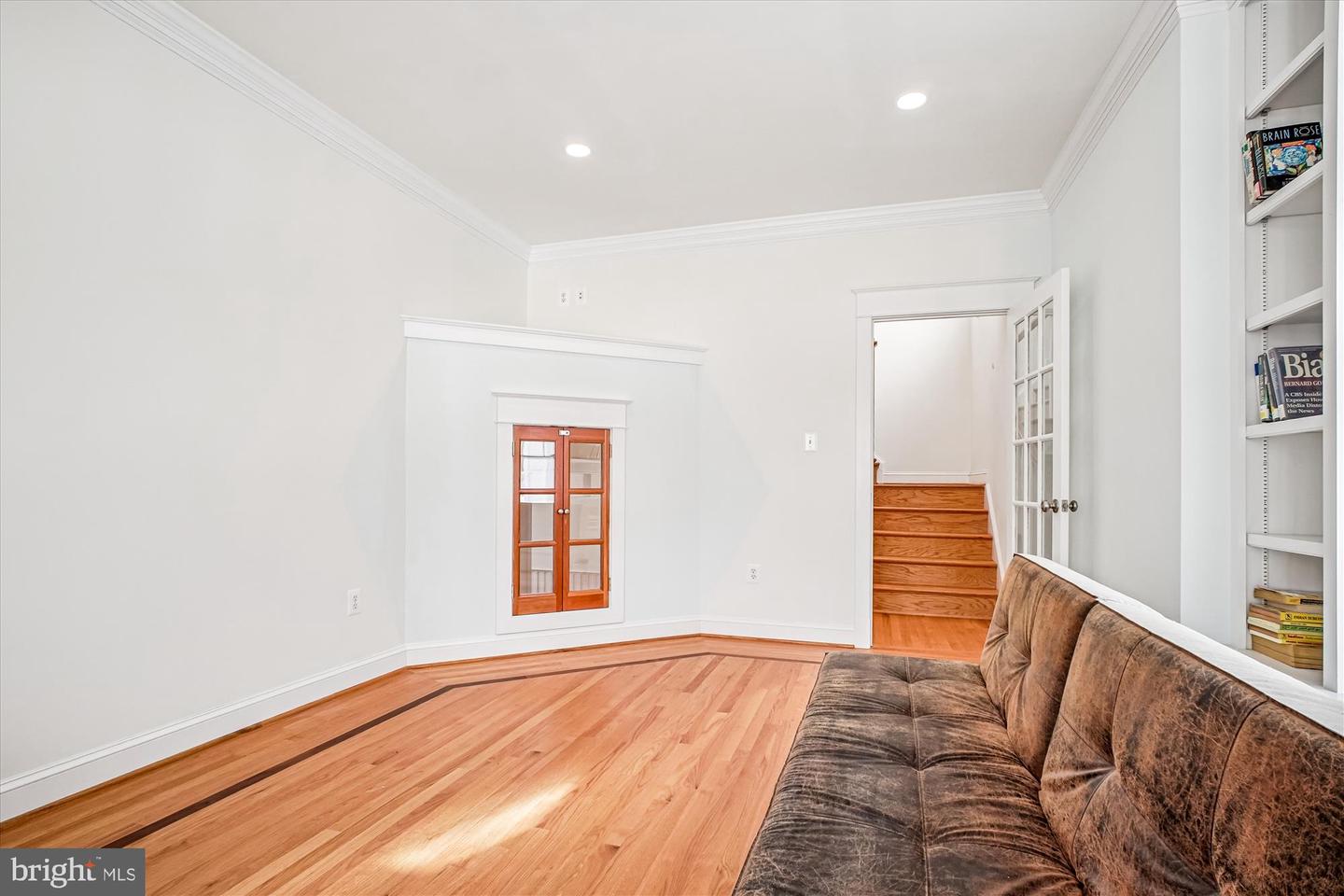 2500 12TH ST N, ARLINGTON, Virginia 22201, 5 Bedrooms Bedrooms, ,4 BathroomsBathrooms,Residential,For sale,2500 12TH ST N,VAAR2068074 MLS # VAAR2068074