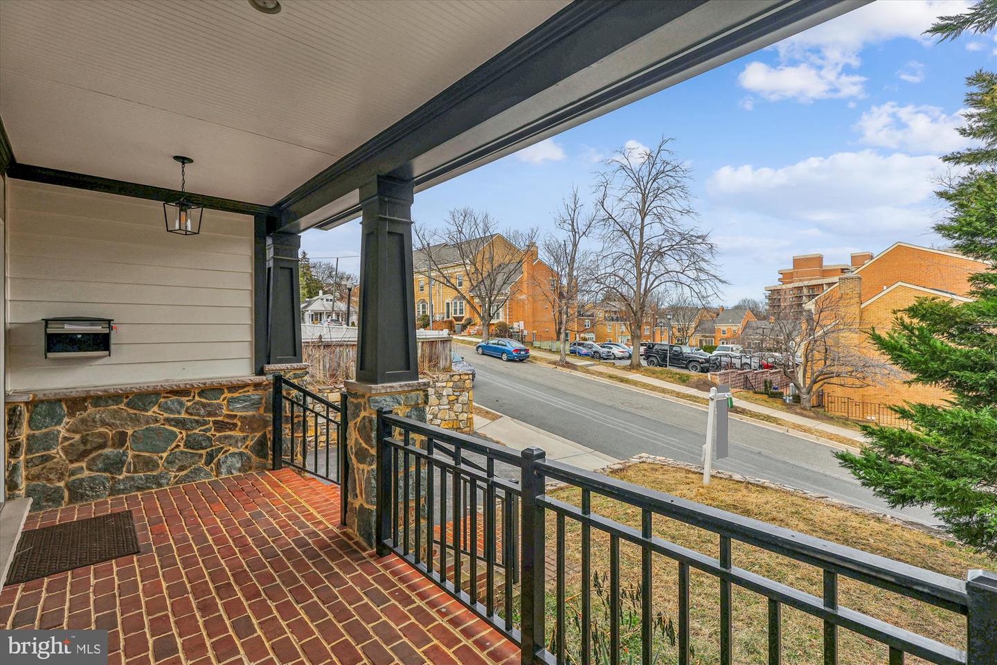 2500 12TH ST N, ARLINGTON, Virginia 22201, 5 Bedrooms Bedrooms, ,4 BathroomsBathrooms,Residential,For sale,2500 12TH ST N,VAAR2068074 MLS # VAAR2068074