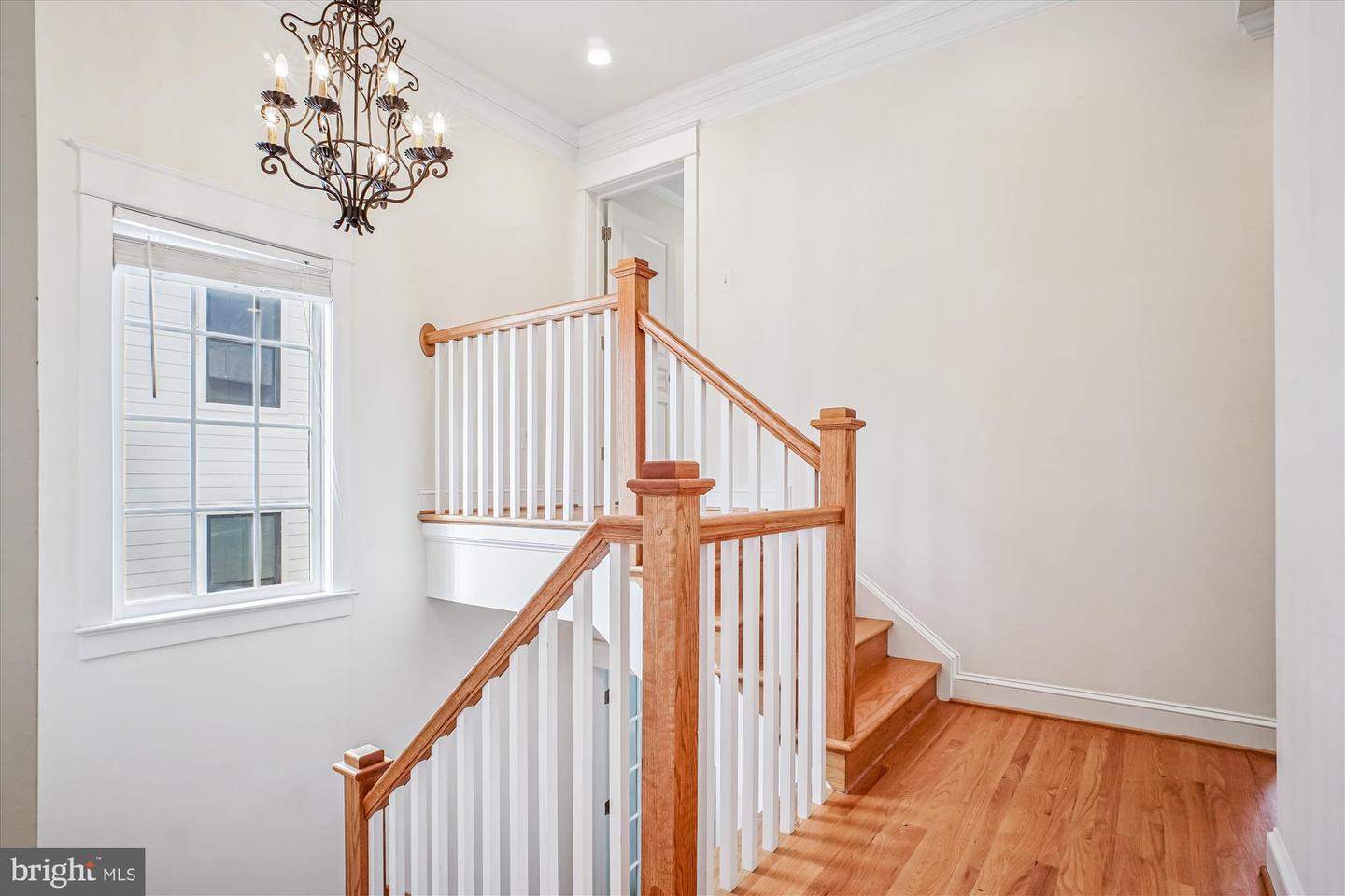 2500 12TH ST N, ARLINGTON, Virginia 22201, 5 Bedrooms Bedrooms, ,4 BathroomsBathrooms,Residential,For sale,2500 12TH ST N,VAAR2068074 MLS # VAAR2068074