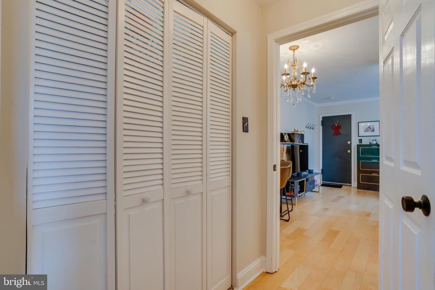 2237 FARRINGTON AVE #06-201, ALEXANDRIA, Virginia 22303, 1 Bedroom Bedrooms, ,1 BathroomBathrooms,Residential,For sale,2237 FARRINGTON AVE #06-201,VAFX2287298 MLS # VAFX2287298