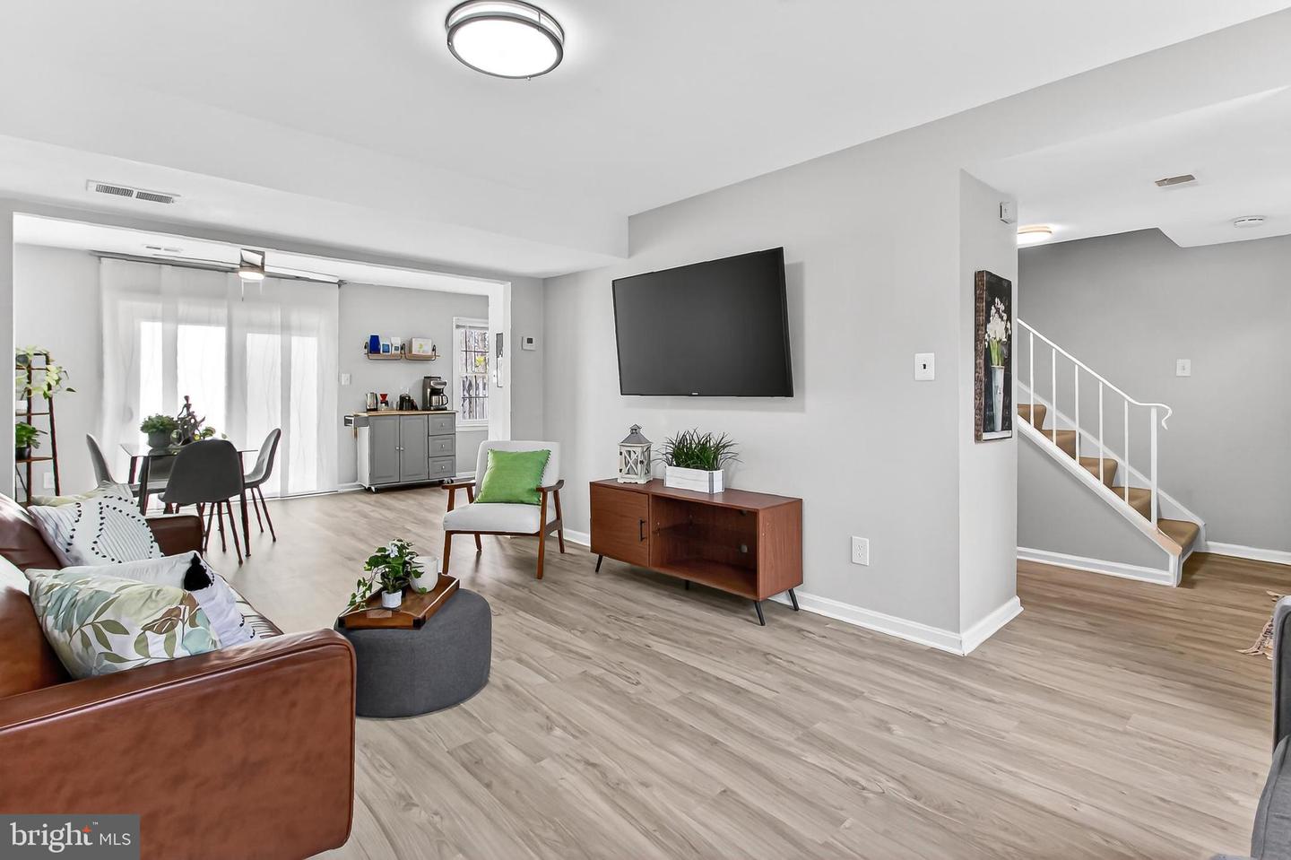 8495 KITCHENER DR, SPRINGFIELD, Virginia 22153, 3 Bedrooms Bedrooms, ,3 BathroomsBathrooms,Residential,For sale,8495 KITCHENER DR,VAFX2287300 MLS # VAFX2287300