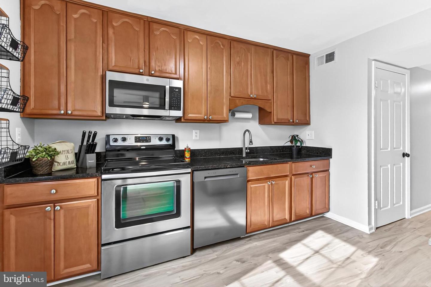 8495 KITCHENER DR, SPRINGFIELD, Virginia 22153, 3 Bedrooms Bedrooms, ,3 BathroomsBathrooms,Residential,For sale,8495 KITCHENER DR,VAFX2287300 MLS # VAFX2287300