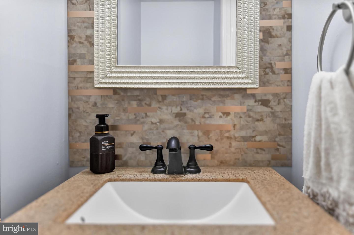 8495 KITCHENER DR, SPRINGFIELD, Virginia 22153, 3 Bedrooms Bedrooms, ,3 BathroomsBathrooms,Residential,For sale,8495 KITCHENER DR,VAFX2287300 MLS # VAFX2287300