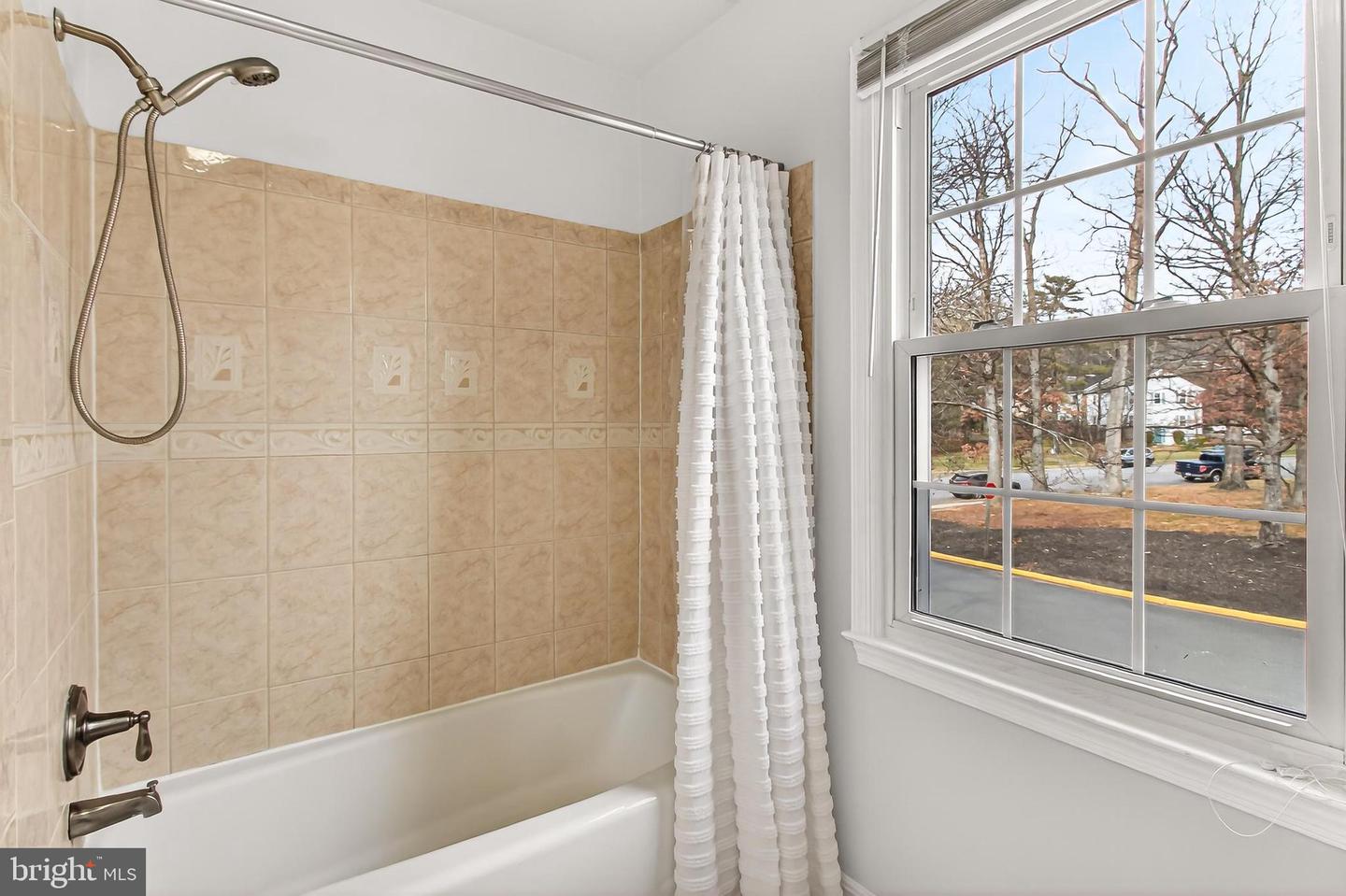 8495 KITCHENER DR, SPRINGFIELD, Virginia 22153, 3 Bedrooms Bedrooms, ,3 BathroomsBathrooms,Residential,For sale,8495 KITCHENER DR,VAFX2287300 MLS # VAFX2287300