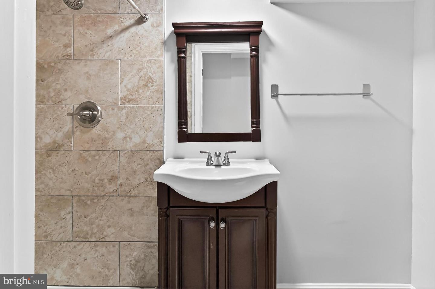 8495 KITCHENER DR, SPRINGFIELD, Virginia 22153, 3 Bedrooms Bedrooms, ,3 BathroomsBathrooms,Residential,For sale,8495 KITCHENER DR,VAFX2287300 MLS # VAFX2287300