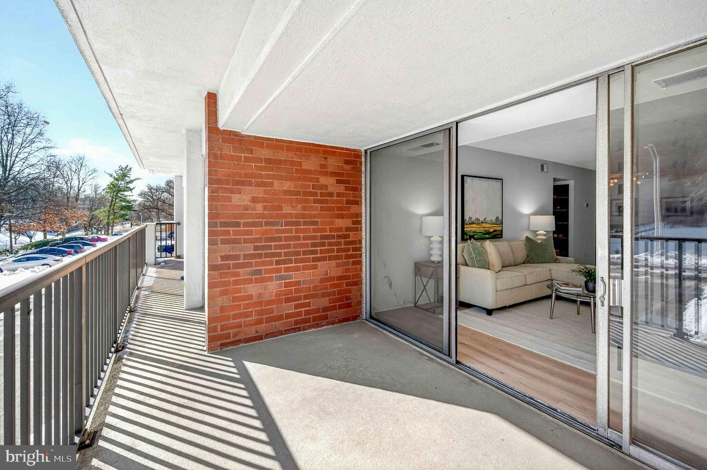 1300 ARMY NAVY DR #117, ARLINGTON, Virginia 22202, 2 Bedrooms Bedrooms, ,2 BathroomsBathrooms,Residential,For sale,1300 ARMY NAVY DR #117,VAAR2068082 MLS # VAAR2068082