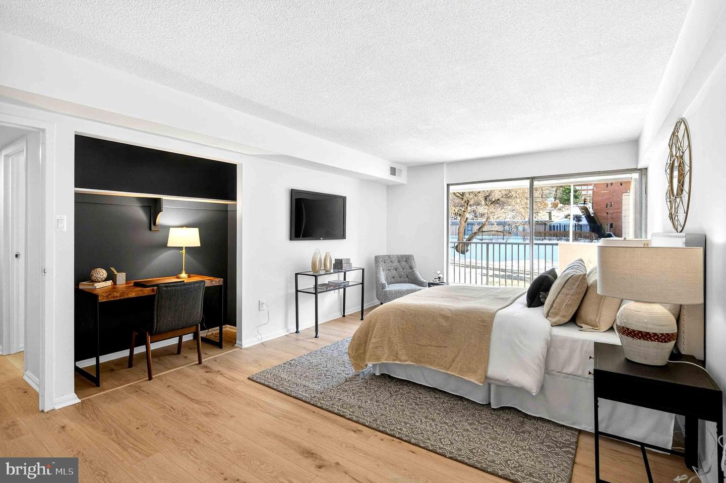 1300 ARMY NAVY DR #117, ARLINGTON, Virginia 22202, 2 Bedrooms Bedrooms, ,2 BathroomsBathrooms,Residential,For sale,1300 ARMY NAVY DR #117,VAAR2068082 MLS # VAAR2068082