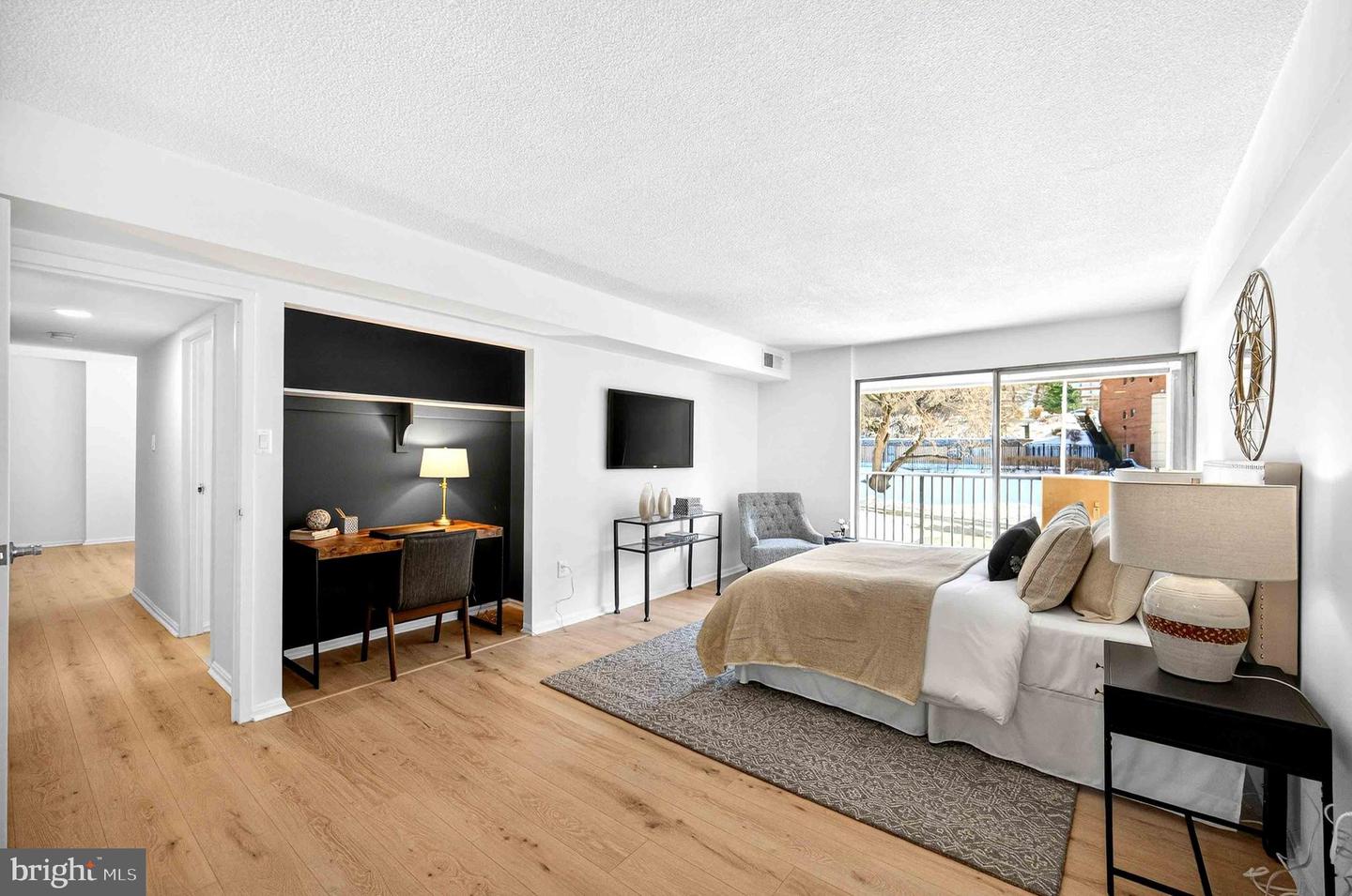 1300 ARMY NAVY DR #117, ARLINGTON, Virginia 22202, 2 Bedrooms Bedrooms, ,2 BathroomsBathrooms,Residential,For sale,1300 ARMY NAVY DR #117,VAAR2068082 MLS # VAAR2068082