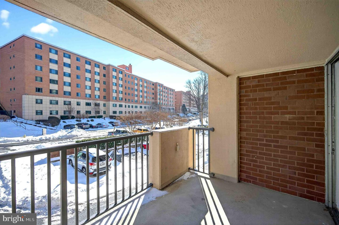 1300 ARMY NAVY DR #117, ARLINGTON, Virginia 22202, 2 Bedrooms Bedrooms, ,2 BathroomsBathrooms,Residential,For sale,1300 ARMY NAVY DR #117,VAAR2068082 MLS # VAAR2068082
