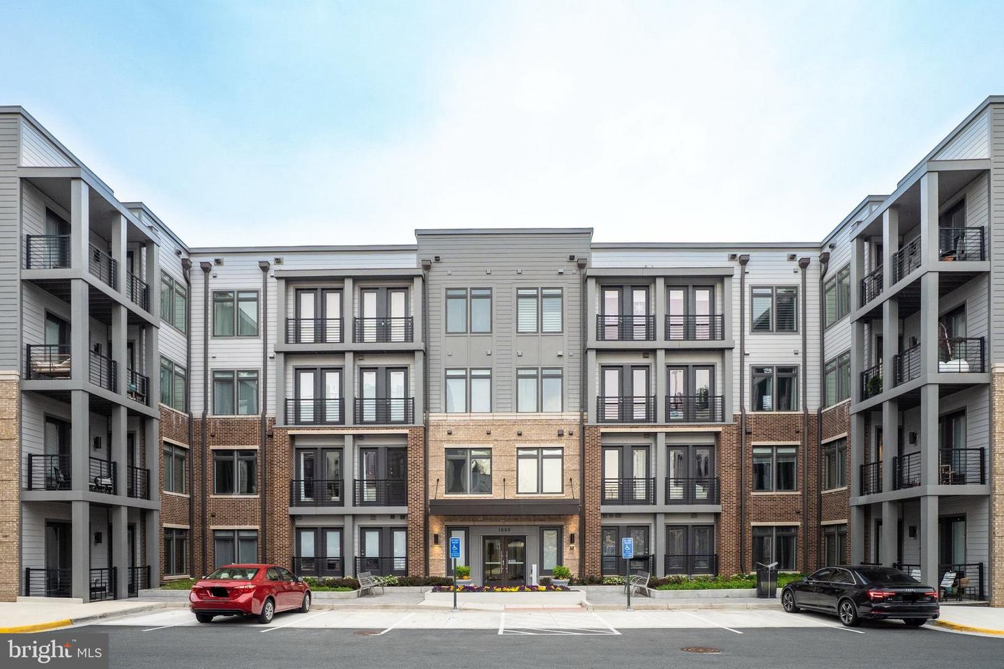 1669 BANDIT LOOP #109A, RESTON, Virginia 20190, 2 Bedrooms Bedrooms, ,2 BathroomsBathrooms,Residential,For sale,1669 BANDIT LOOP #109A,VAFX2287324 MLS # VAFX2287324