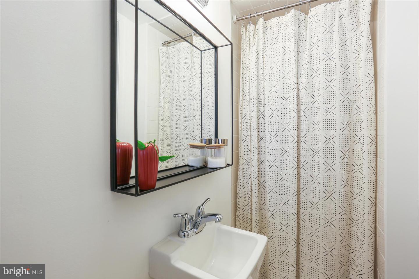 2306 38TH ST NW, WASHINGTON, District Of Columbia 20007, 3 Bedrooms Bedrooms, ,3 BathroomsBathrooms,Residential,For sale,2306 38TH ST NW,DCDC2242994 MLS # DCDC2242994