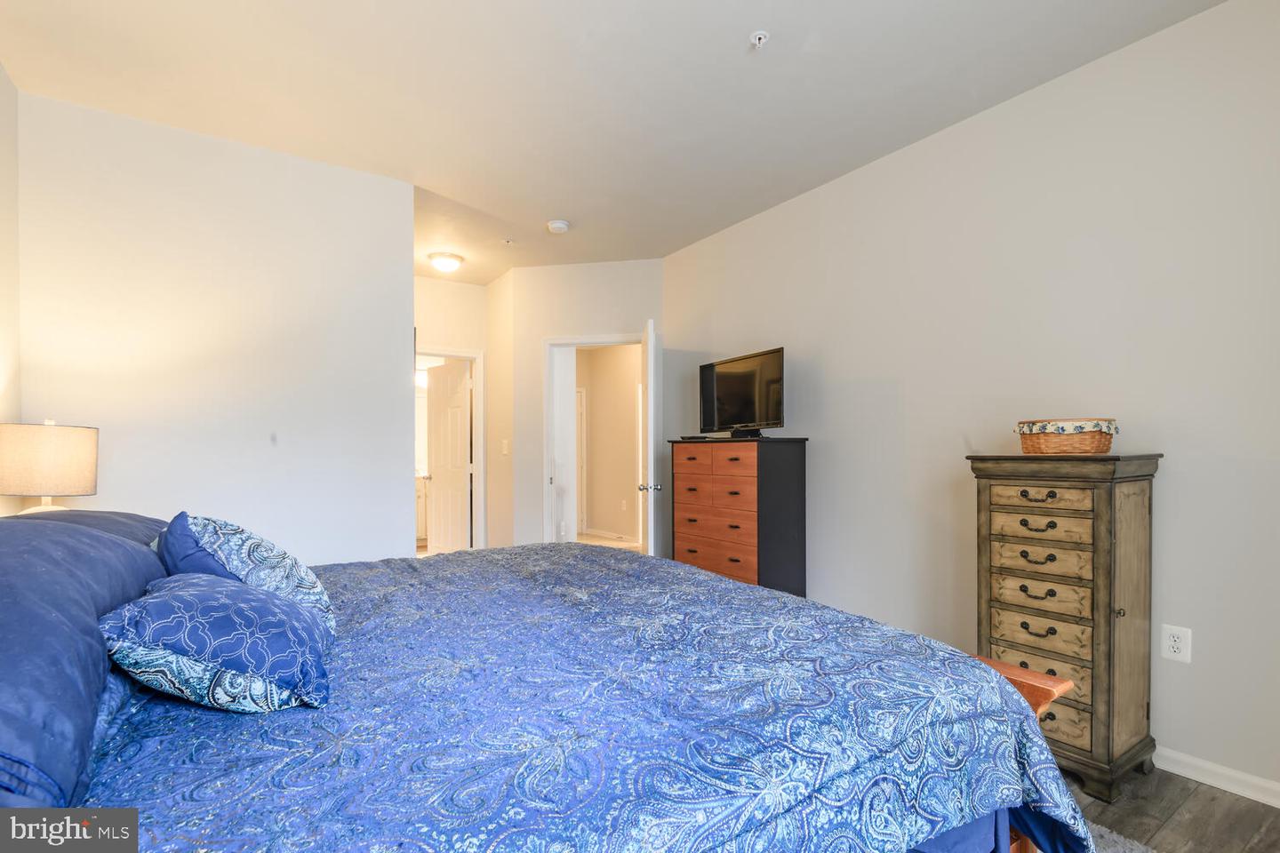 1515 N POINT DR #02-0201, RESTON, Virginia 20194, 2 Bedrooms Bedrooms, ,2 BathroomsBathrooms,Residential,For sale,1515 N POINT DR #02-0201,VAFX2287388 MLS # VAFX2287388