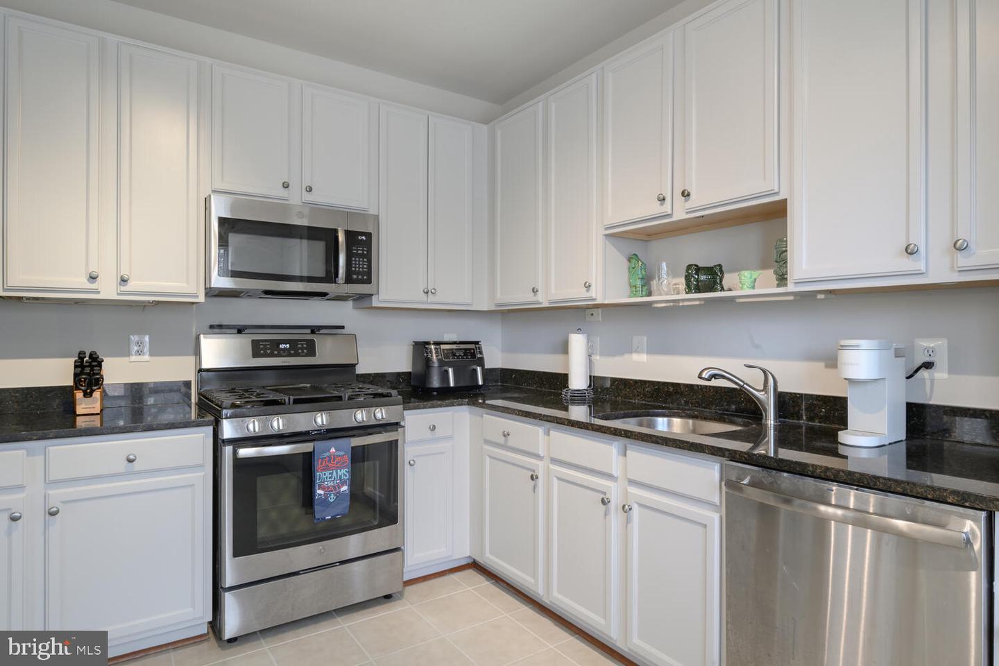 1515 N POINT DR #02-0201, RESTON, Virginia 20194, 2 Bedrooms Bedrooms, ,2 BathroomsBathrooms,Residential,For sale,1515 N POINT DR #02-0201,VAFX2287388 MLS # VAFX2287388