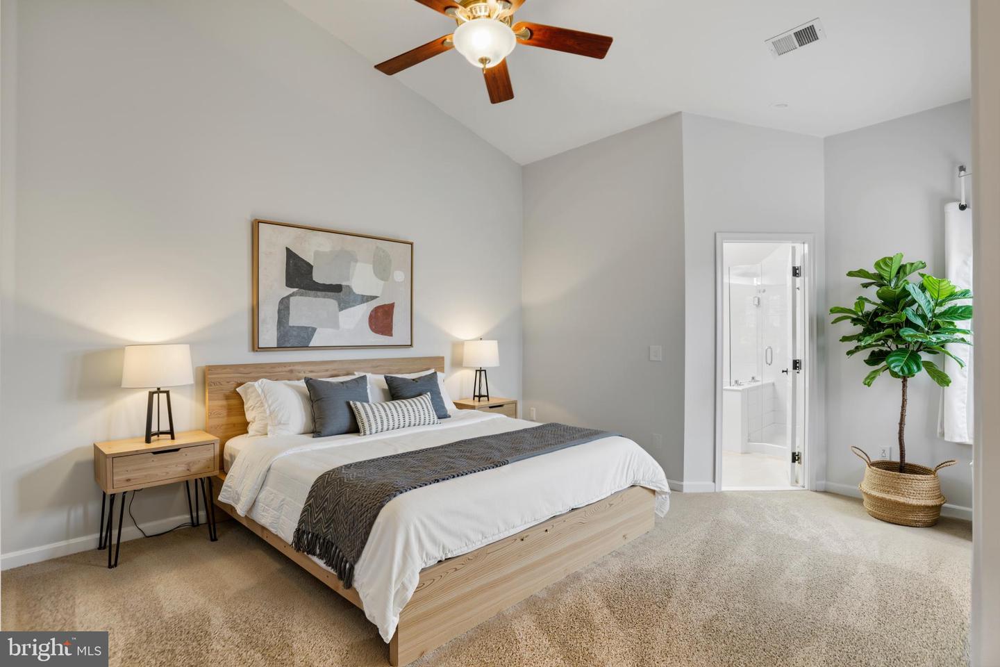 20381 FARMGATE TER, ASHBURN, Virginia 20147, 3 Bedrooms Bedrooms, 10 Rooms Rooms,2 BathroomsBathrooms,Residential,For sale,20381 FARMGATE TER,VALO2114552 MLS # VALO2114552