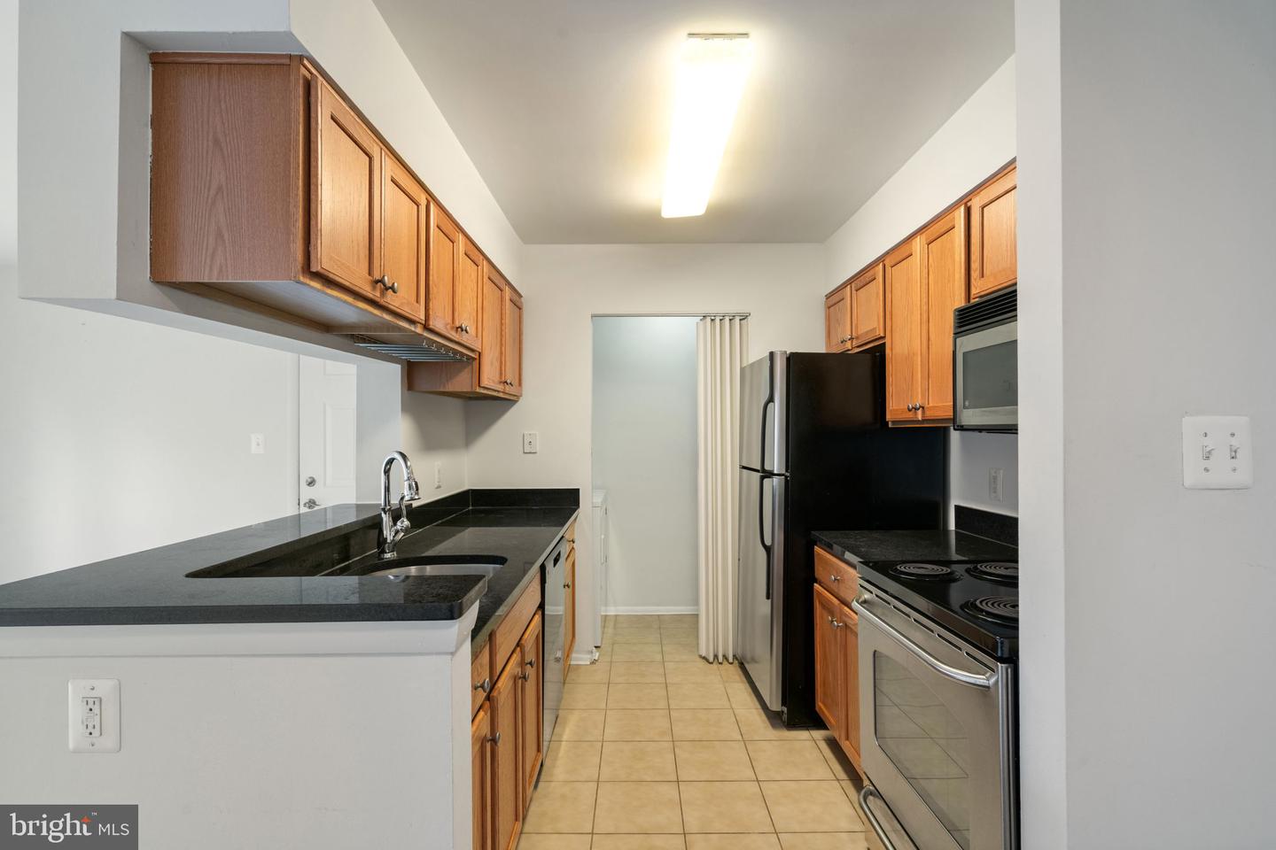 11703 OLDE ENGLISH DR #B, RESTON, Virginia 20190, 2 Bedrooms Bedrooms, 7 Rooms Rooms,1 BathroomBathrooms,Residential,For sale,11703 OLDE ENGLISH DR #B,VAFX2287398 MLS # VAFX2287398 11703 OLDE ENGLISH DR #B, RESTON, Virginia 20190, 2 Bedrooms Bedrooms, 7 Rooms Rooms,1 BathroomBathrooms,Residential,For sale,11703 OLDE ENGLISH DR #B,VAFX2287398 MLS # VAFX2287398