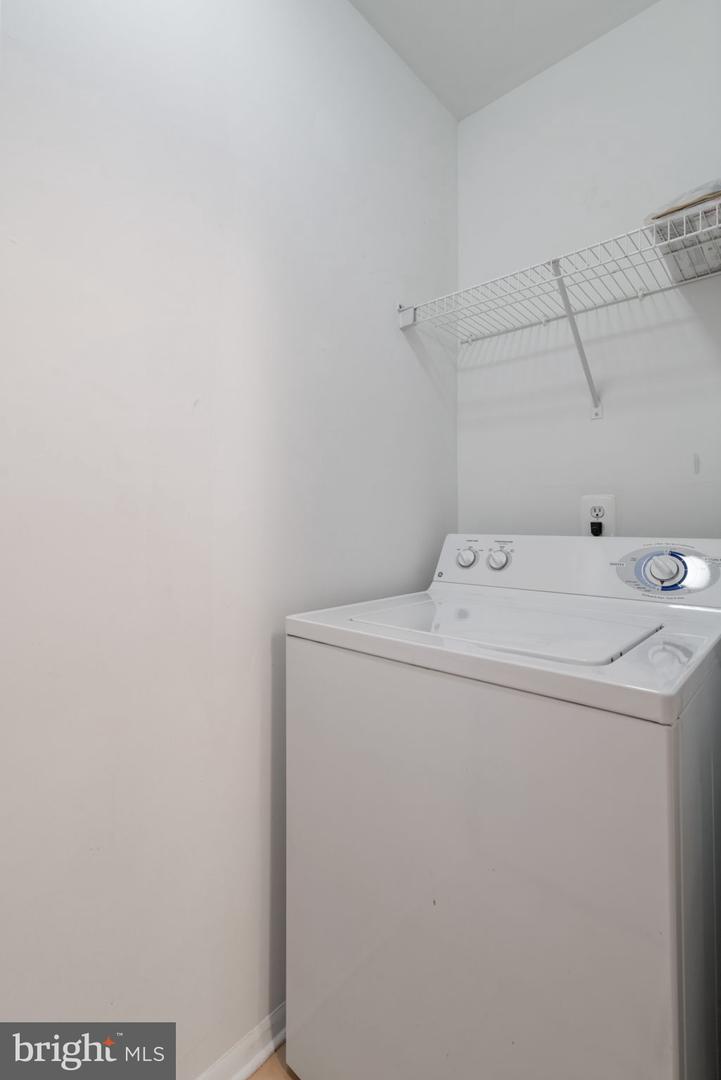 11703 OLDE ENGLISH DR #B, RESTON, Virginia 20190, 2 Bedrooms Bedrooms, 7 Rooms Rooms,1 BathroomBathrooms,Residential,For sale,11703 OLDE ENGLISH DR #B,VAFX2287398 MLS # VAFX2287398 11703 OLDE ENGLISH DR #B, RESTON, Virginia 20190, 2 Bedrooms Bedrooms, 7 Rooms Rooms,1 BathroomBathrooms,Residential,For sale,11703 OLDE ENGLISH DR #B,VAFX2287398 MLS # VAFX2287398