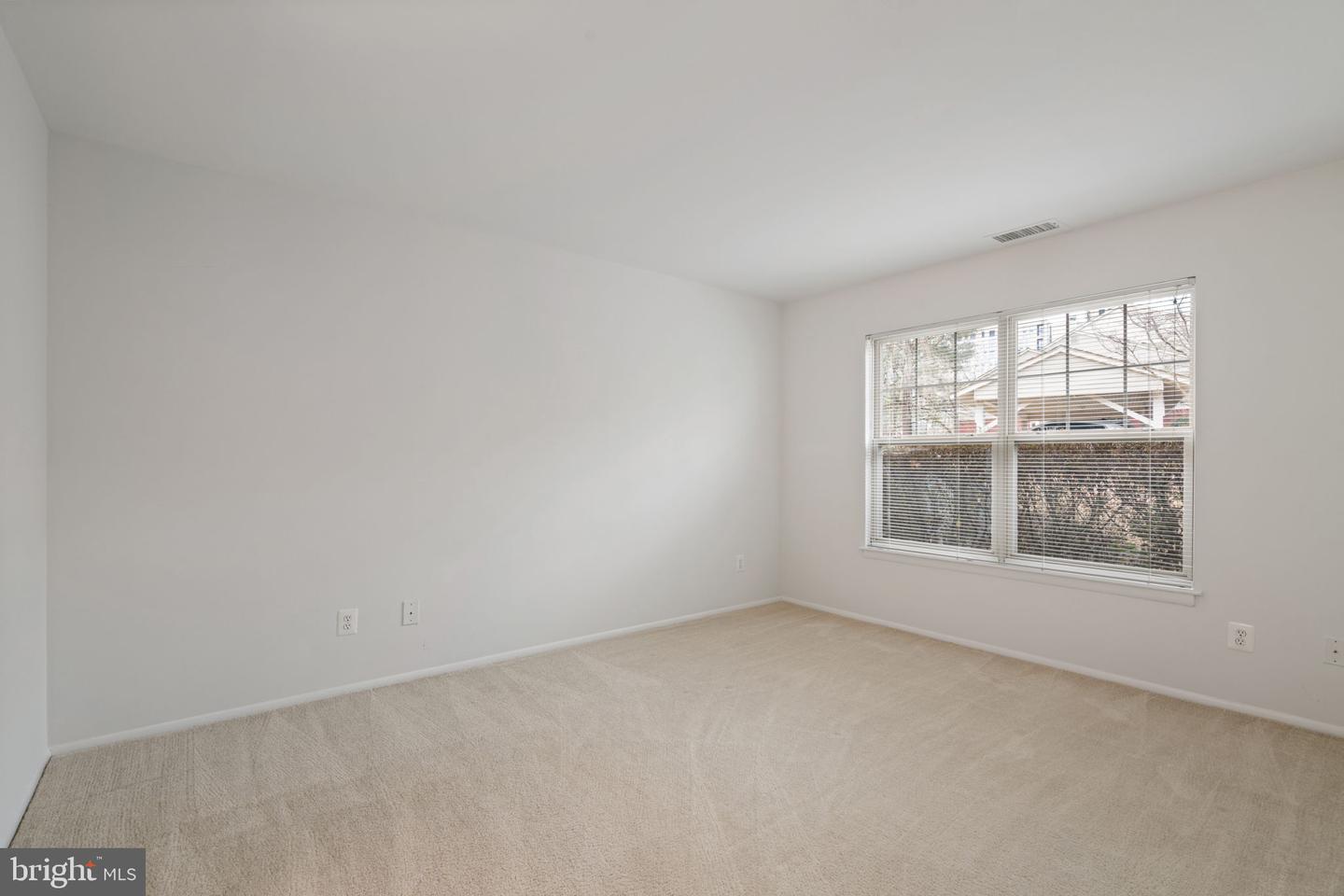 11703 OLDE ENGLISH DR #B, RESTON, Virginia 20190, 2 Bedrooms Bedrooms, 7 Rooms Rooms,1 BathroomBathrooms,Residential,For sale,11703 OLDE ENGLISH DR #B,VAFX2287398 MLS # VAFX2287398 11703 OLDE ENGLISH DR #B, RESTON, Virginia 20190, 2 Bedrooms Bedrooms, 7 Rooms Rooms,1 BathroomBathrooms,Residential,For sale,11703 OLDE ENGLISH DR #B,VAFX2287398 MLS # VAFX2287398