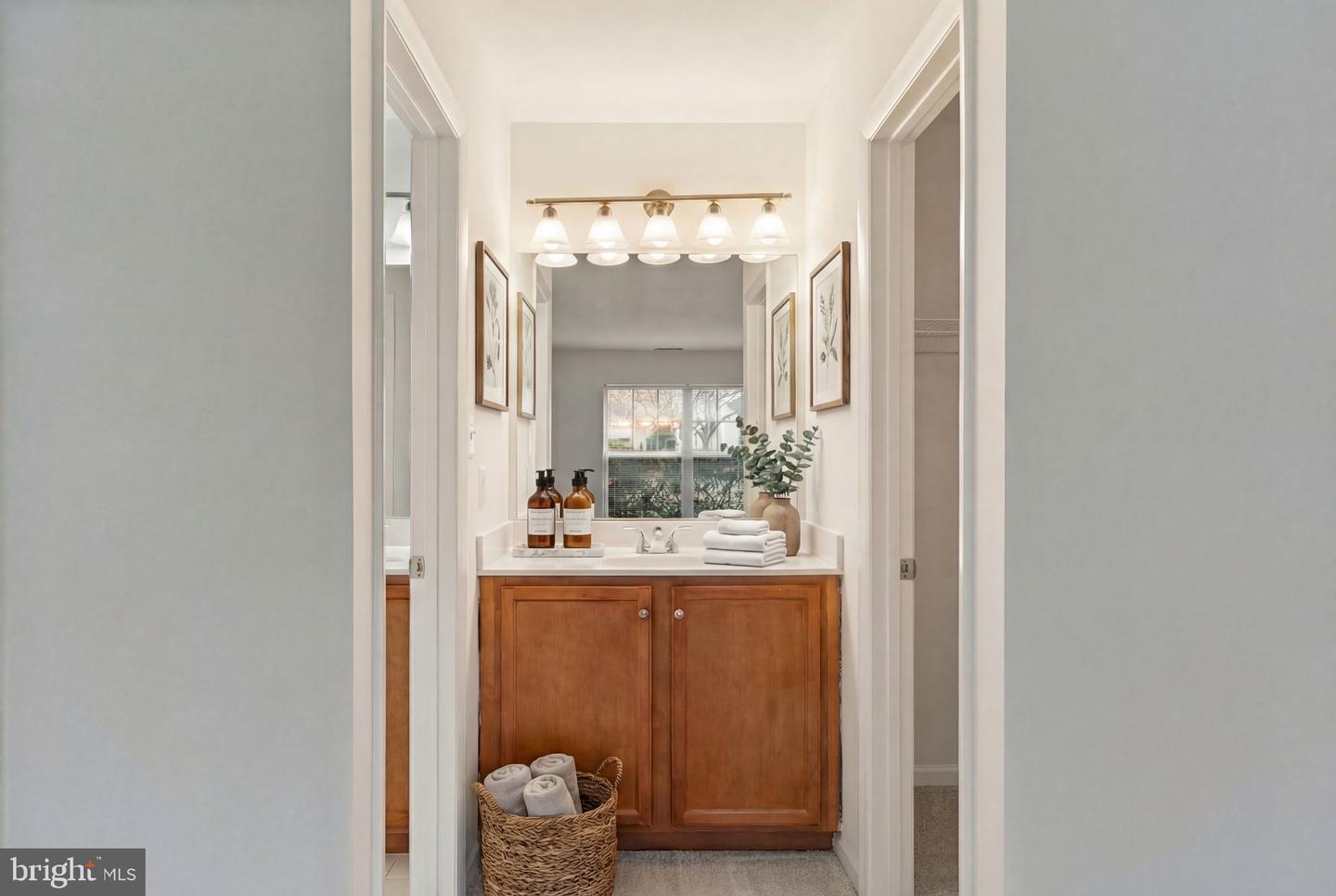 11703 OLDE ENGLISH DR #B, RESTON, Virginia 20190, 2 Bedrooms Bedrooms, 7 Rooms Rooms,1 BathroomBathrooms,Residential,For sale,11703 OLDE ENGLISH DR #B,VAFX2287398 MLS # VAFX2287398 11703 OLDE ENGLISH DR #B, RESTON, Virginia 20190, 2 Bedrooms Bedrooms, 7 Rooms Rooms,1 BathroomBathrooms,Residential,For sale,11703 OLDE ENGLISH DR #B,VAFX2287398 MLS # VAFX2287398