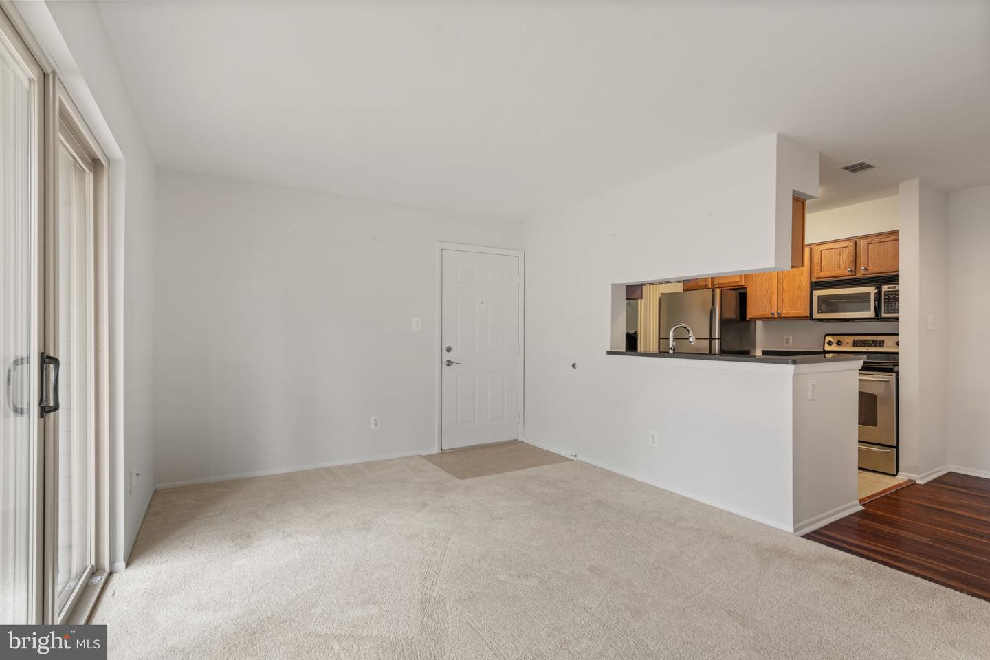 11703 OLDE ENGLISH DR #B, RESTON, Virginia 20190, 2 Bedrooms Bedrooms, 7 Rooms Rooms,1 BathroomBathrooms,Residential,For sale,11703 OLDE ENGLISH DR #B,VAFX2287398 MLS # VAFX2287398 11703 OLDE ENGLISH DR #B, RESTON, Virginia 20190, 2 Bedrooms Bedrooms, 7 Rooms Rooms,1 BathroomBathrooms,Residential,For sale,11703 OLDE ENGLISH DR #B,VAFX2287398 MLS # VAFX2287398