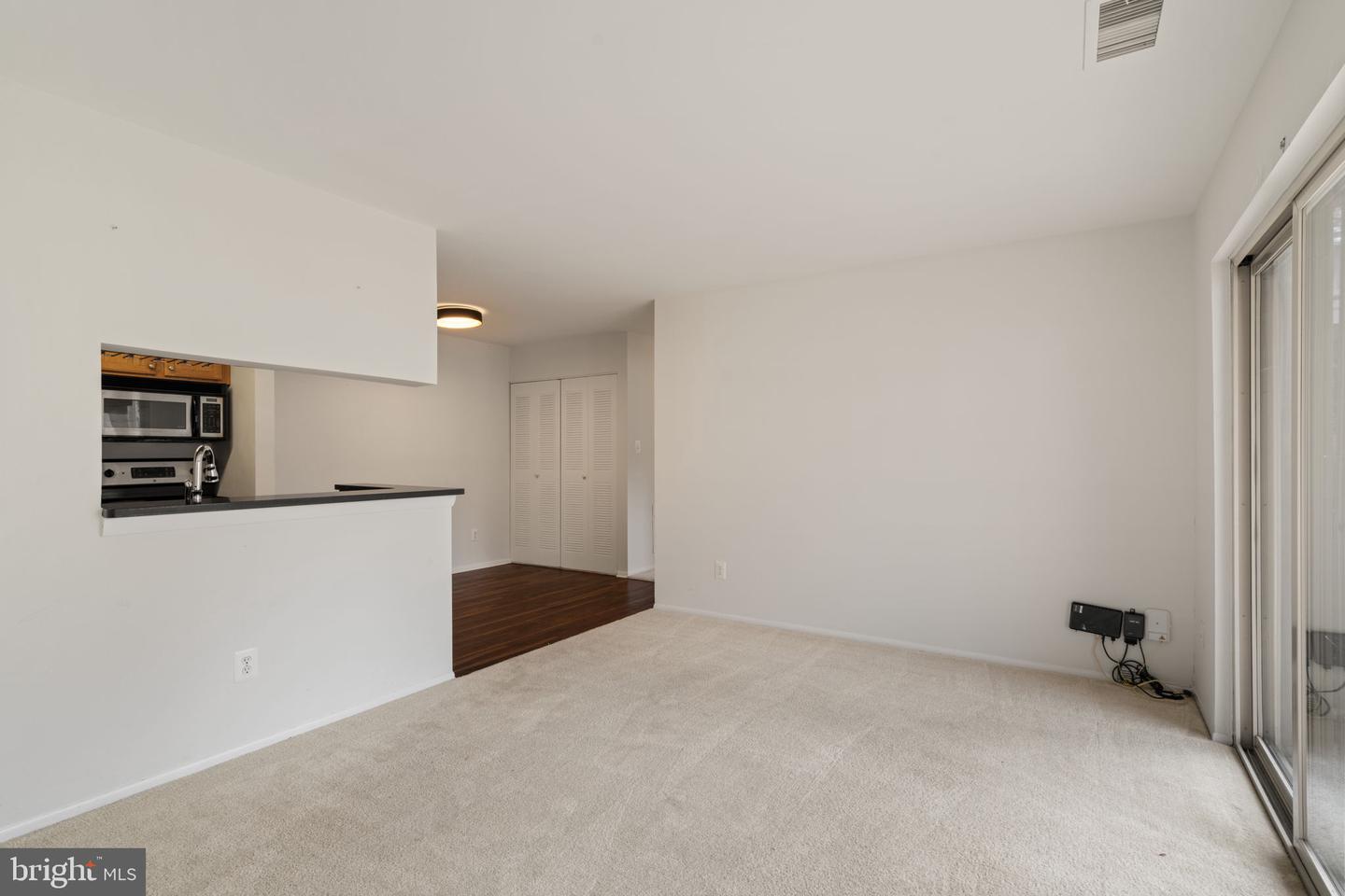 11703 OLDE ENGLISH DR #B, RESTON, Virginia 20190, 2 Bedrooms Bedrooms, 7 Rooms Rooms,1 BathroomBathrooms,Residential,For sale,11703 OLDE ENGLISH DR #B,VAFX2287398 MLS # VAFX2287398 11703 OLDE ENGLISH DR #B, RESTON, Virginia 20190, 2 Bedrooms Bedrooms, 7 Rooms Rooms,1 BathroomBathrooms,Residential,For sale,11703 OLDE ENGLISH DR #B,VAFX2287398 MLS # VAFX2287398