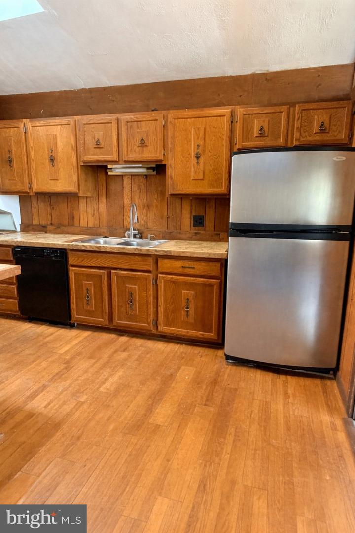 10400 HUNTER RIDGE DR, OAKTON, Virginia 22124, 4 Bedrooms Bedrooms, 11 Rooms Rooms,2 BathroomsBathrooms,Residential,For sale,10400 HUNTER RIDGE DR,VAFX2287422 MLS # VAFX2287422 10400 HUNTER RIDGE DR, OAKTON, Virginia 22124, 4 Bedrooms Bedrooms, 11 Rooms Rooms,2 BathroomsBathrooms,Residential,For sale,10400 HUNTER RIDGE DR,VAFX2287422 MLS # VAFX2287422