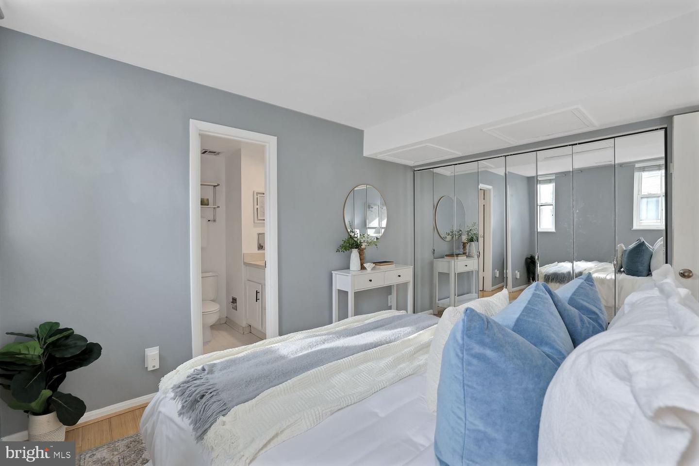 1133 13TH ST NW #704, WASHINGTON, District Of Columbia 20005, 1 Bedroom Bedrooms, ,1 BathroomBathrooms,Residential,For sale,1133 13TH ST NW #704,DCDC2243076 MLS # DCDC2243076