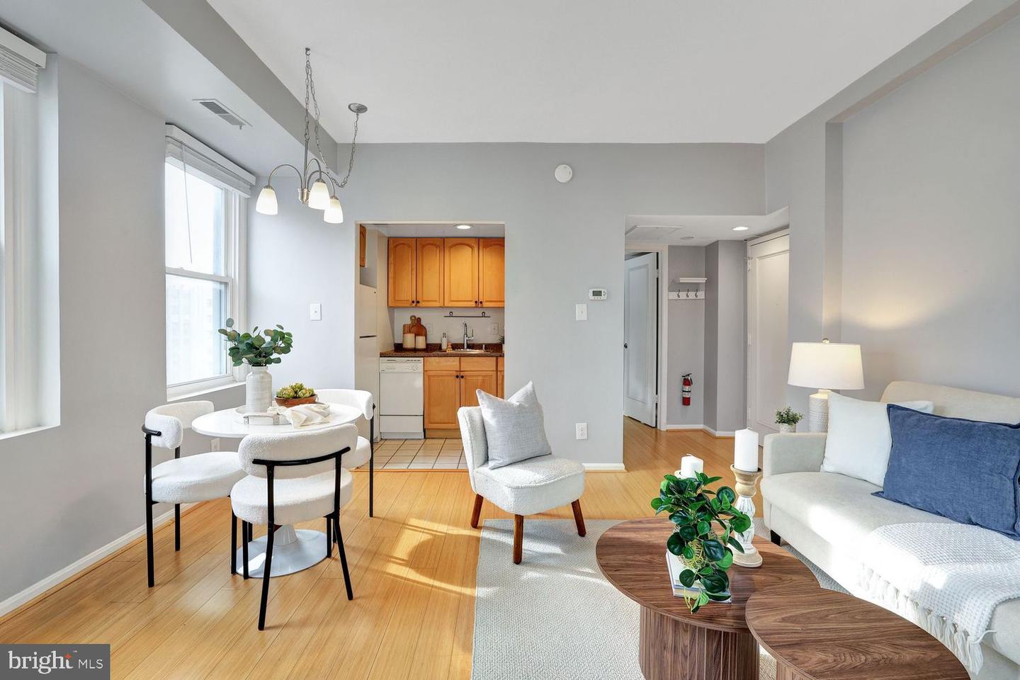 1133 13TH ST NW #704, WASHINGTON, District Of Columbia 20005, 1 Bedroom Bedrooms, ,1 BathroomBathrooms,Residential,For sale,1133 13TH ST NW #704,DCDC2243076 MLS # DCDC2243076